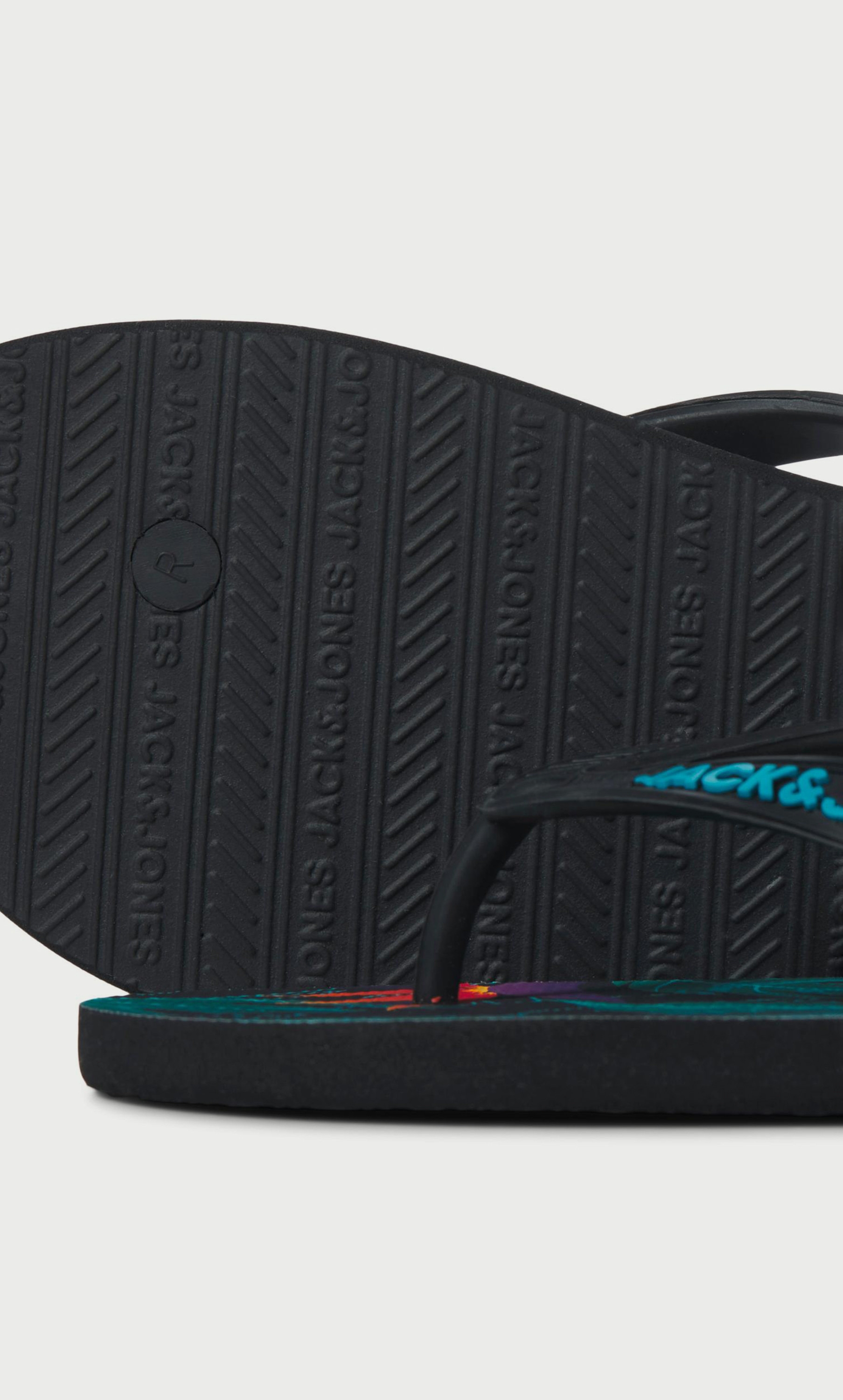 فليب فلوب من جاك آند جونز للرجال 12230643-men-shoes-flipflopsandslides-image-12