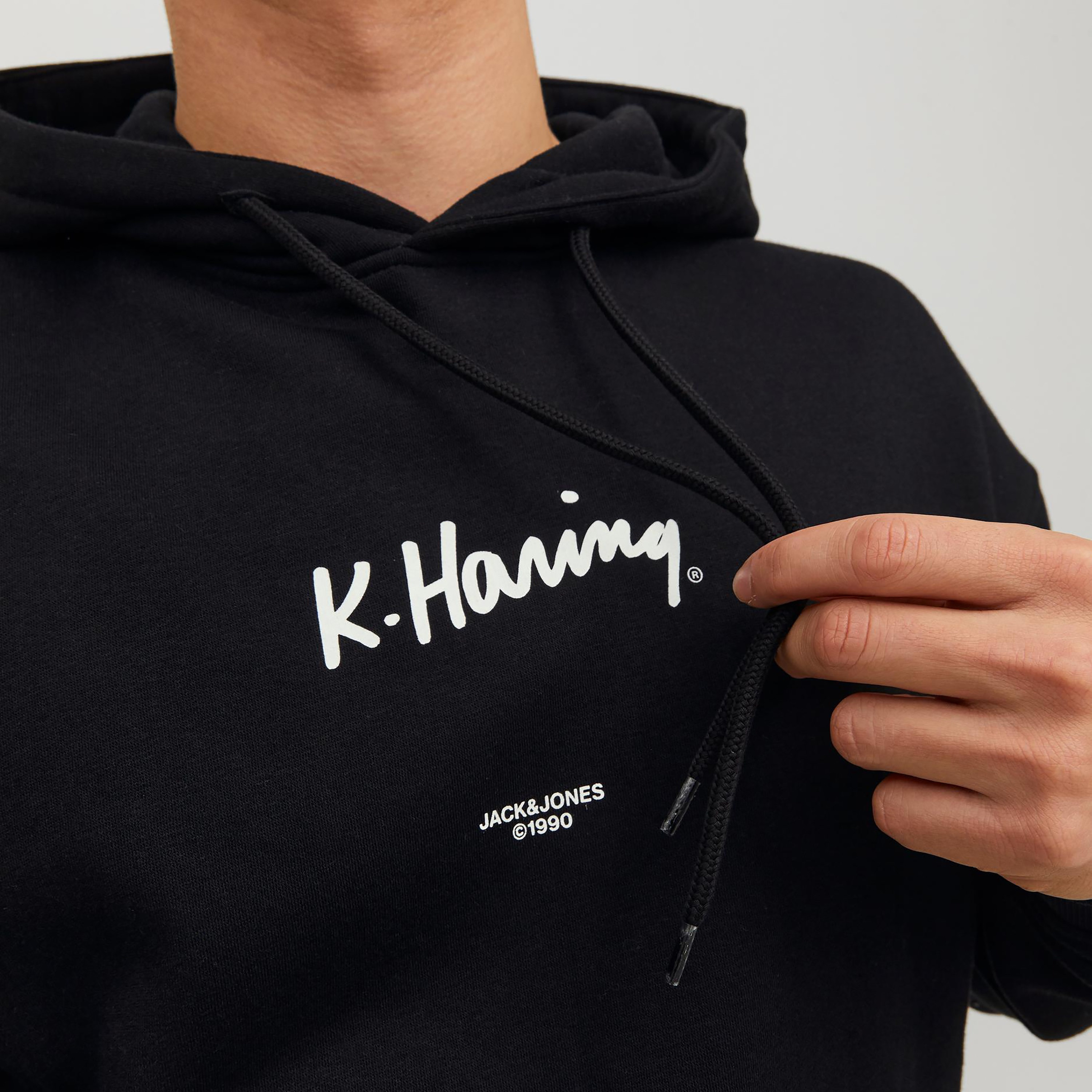 Jack & Jones Printed Long Sleeves Hoodie with Kangaroo Pocket-men-winterwear-hoodiesandsweatshirts-image-3