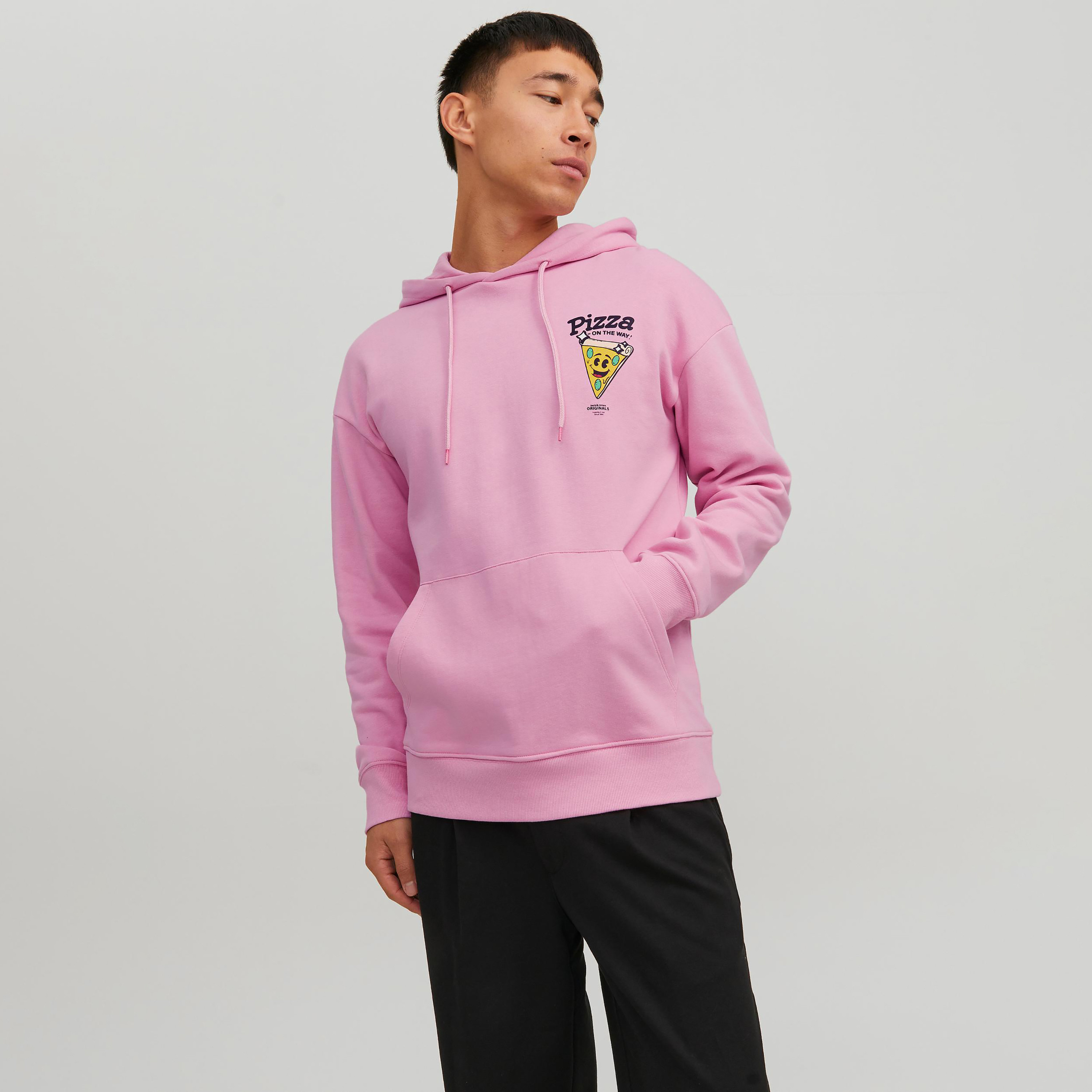 هودي من جاك آند جونز مطبوع بأكمام طويلة مع جيب كانغارو-men-winterwear-hoodiesandsweatshirts-image-16