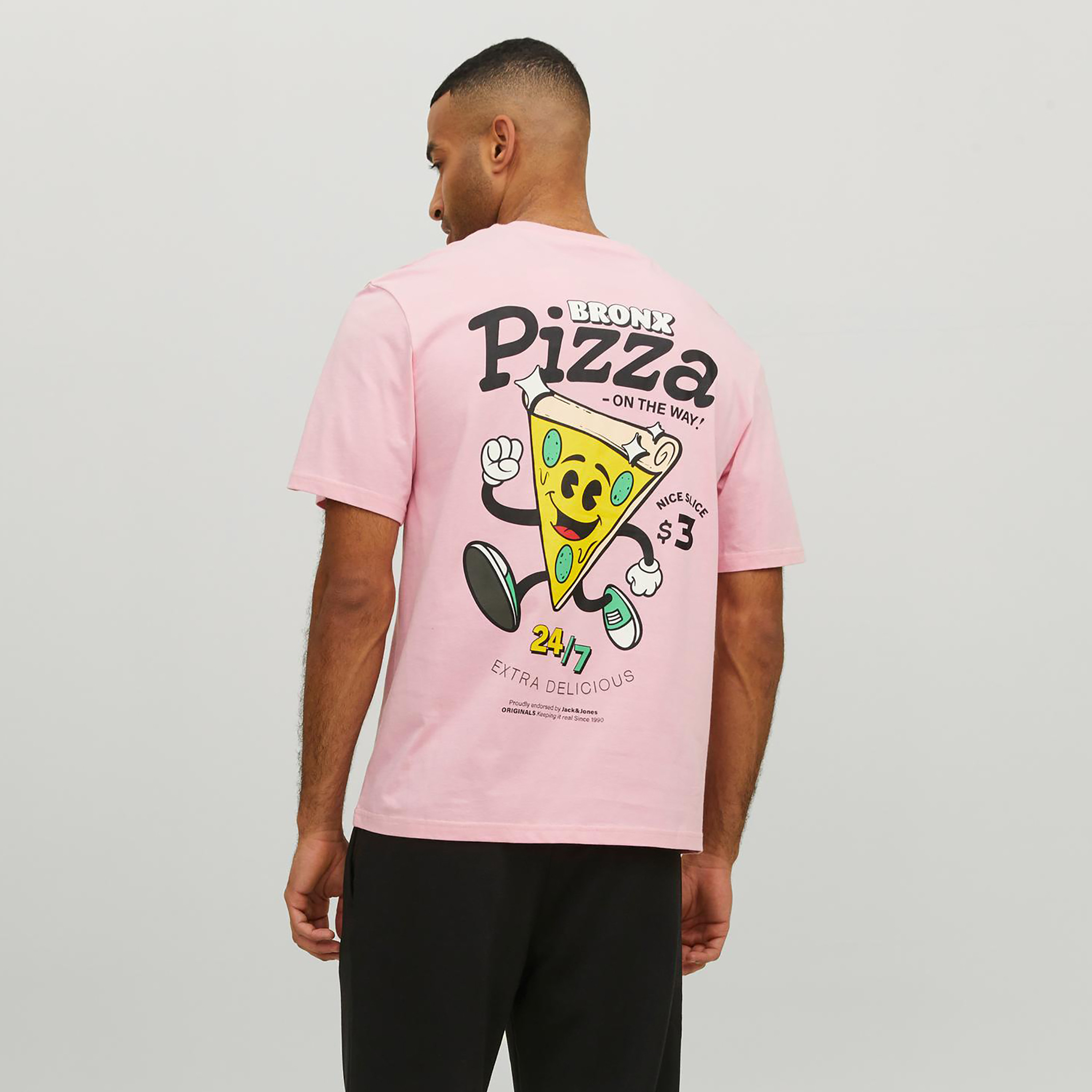 تي شيرت من جاك آند جونز مطبوع بأكمام قصيرة و ياقة مستديرة-men-clothing-tshirtsandpolos-tshirts-image-9