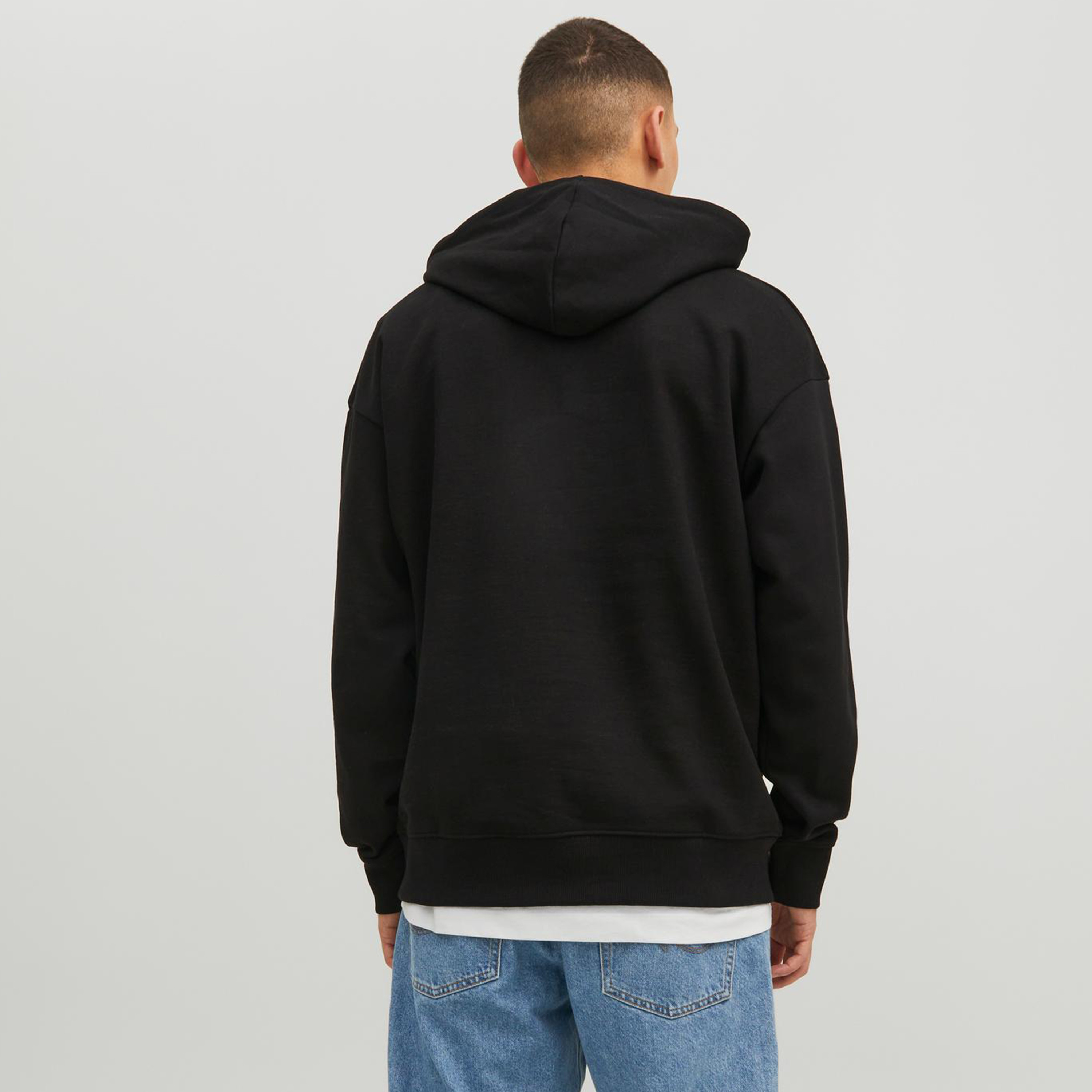 هودي من جاك آند جونز مطبوع بأكمام طويلة مع جيب كانغارو-men-winterwear-hoodiesandsweatshirts-image-9