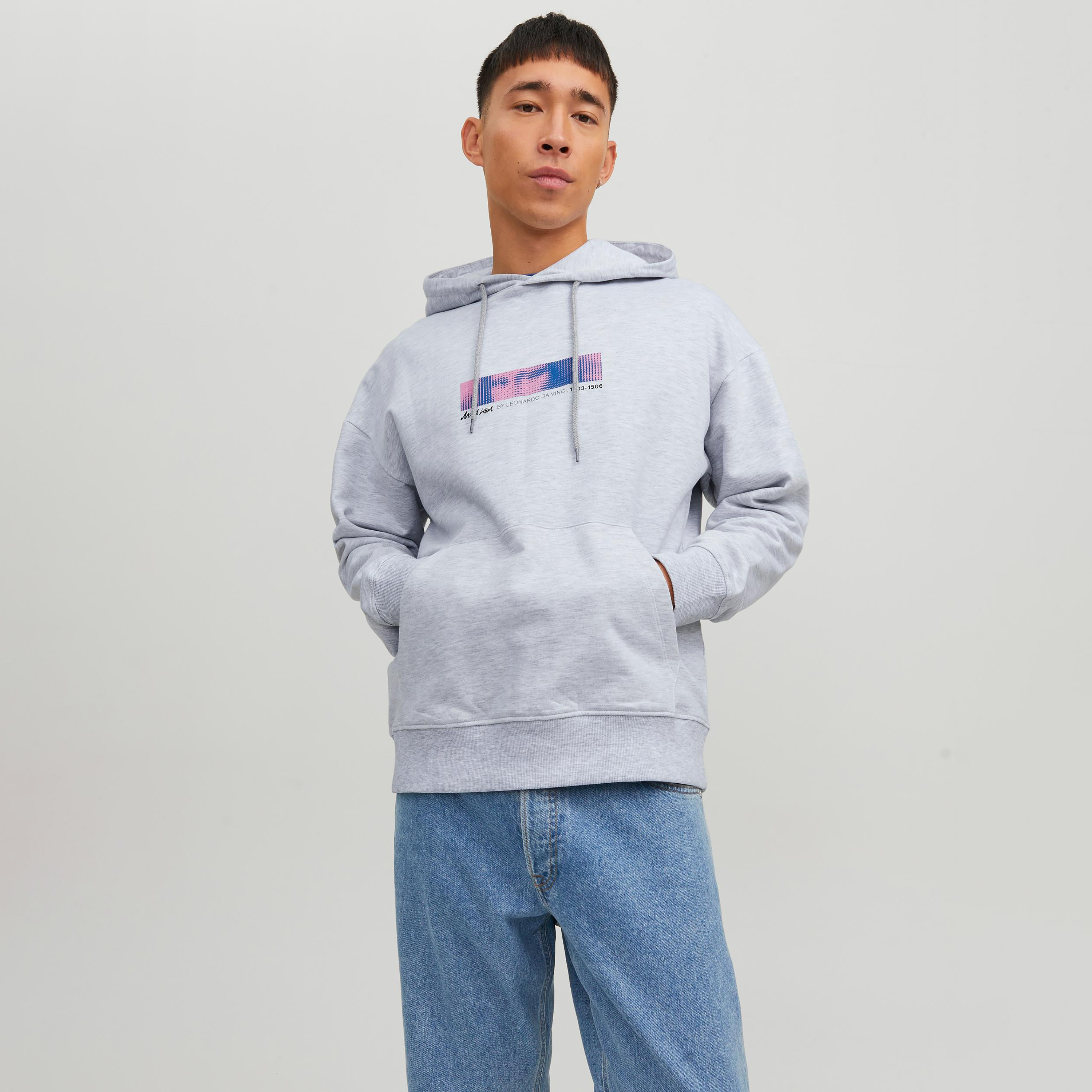 هودي من جاك آند جونز مطبوع بأكمام طويلة مع جيب كانغارو-men-winterwear-hoodiesandsweatshirts-image-11