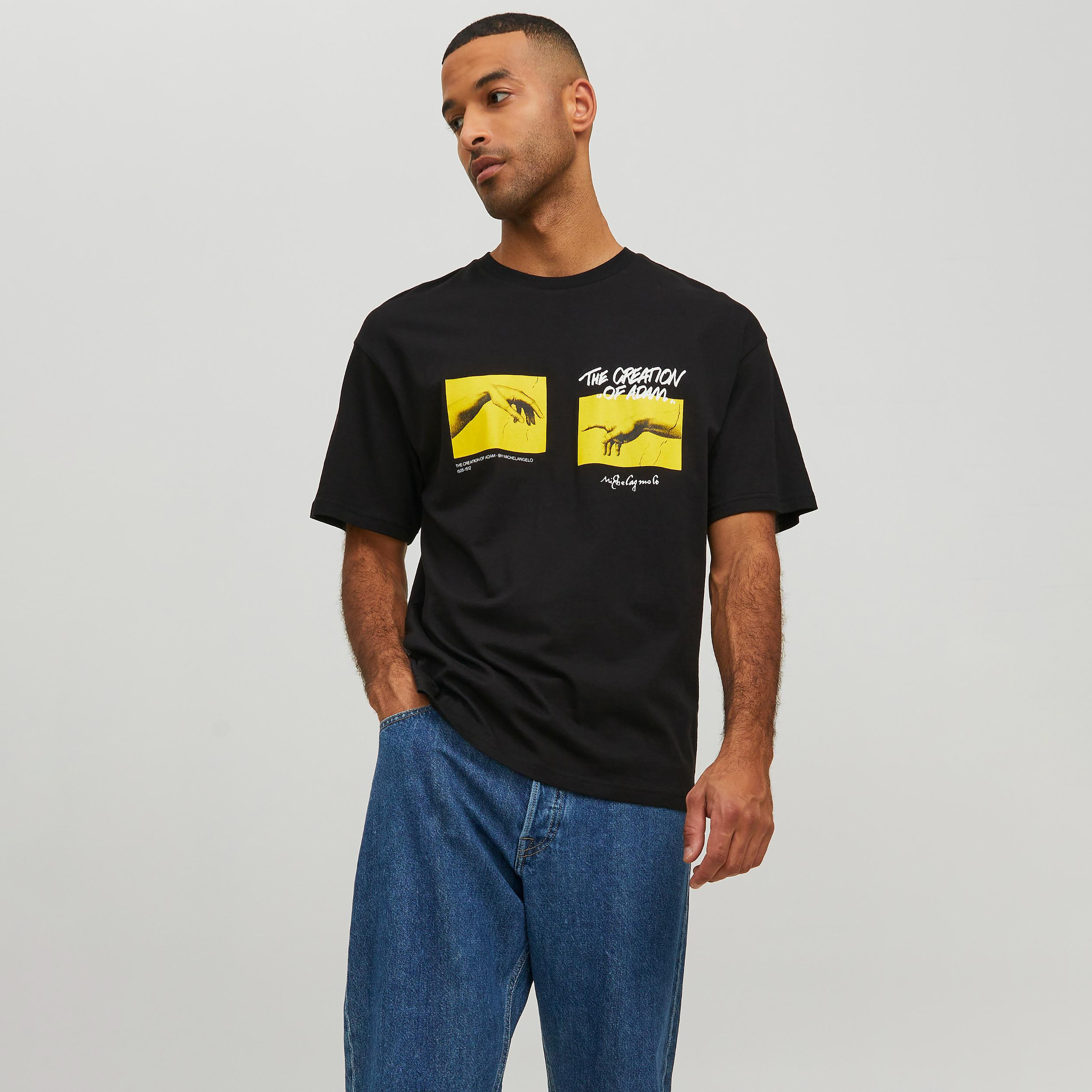 تي شيرت مطبوعة بأكمام قصيرة ورقبة مستديرة  من جاك اند جونز-men-clothing-tshirtsandpolos-tshirts-image-5