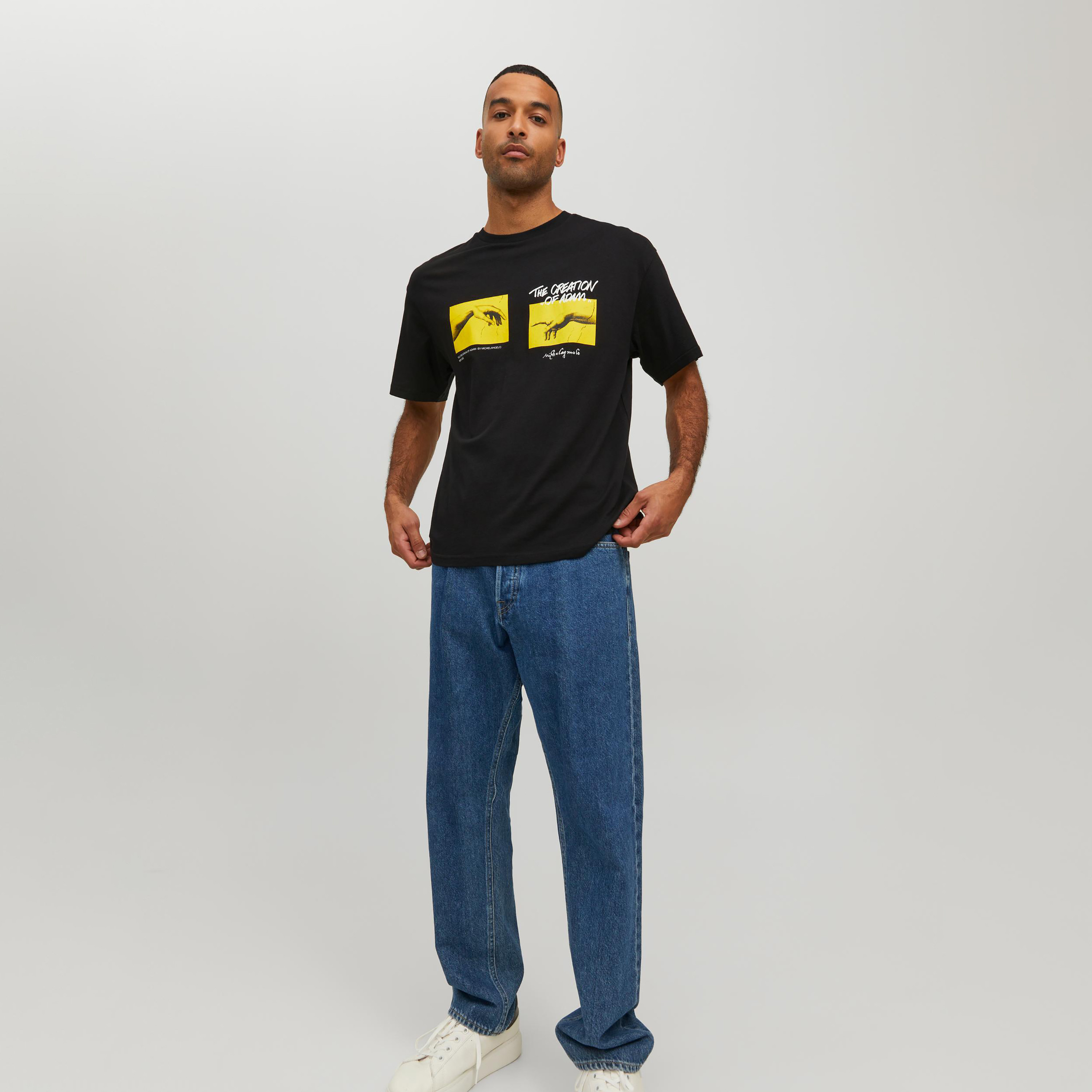 تي شيرت مطبوعة بأكمام قصيرة ورقبة مستديرة  من جاك اند جونز-men-clothing-tshirtsandpolos-tshirts-image-6