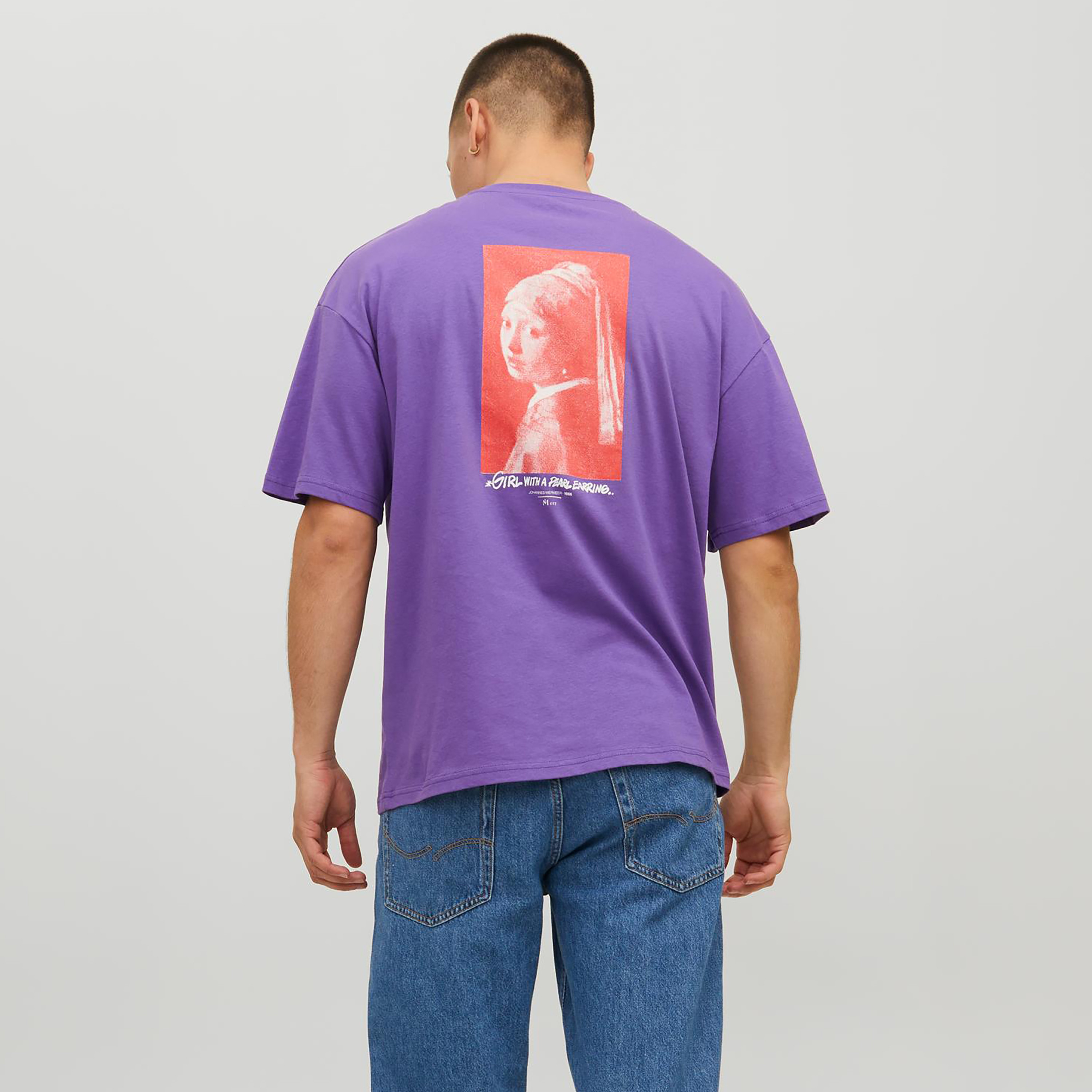 تي شيرت مطبوعة بأكمام قصيرة ورقبة مستديرة  من جاك اند جونز-men-clothing-tshirtsandpolos-tshirts-image-12