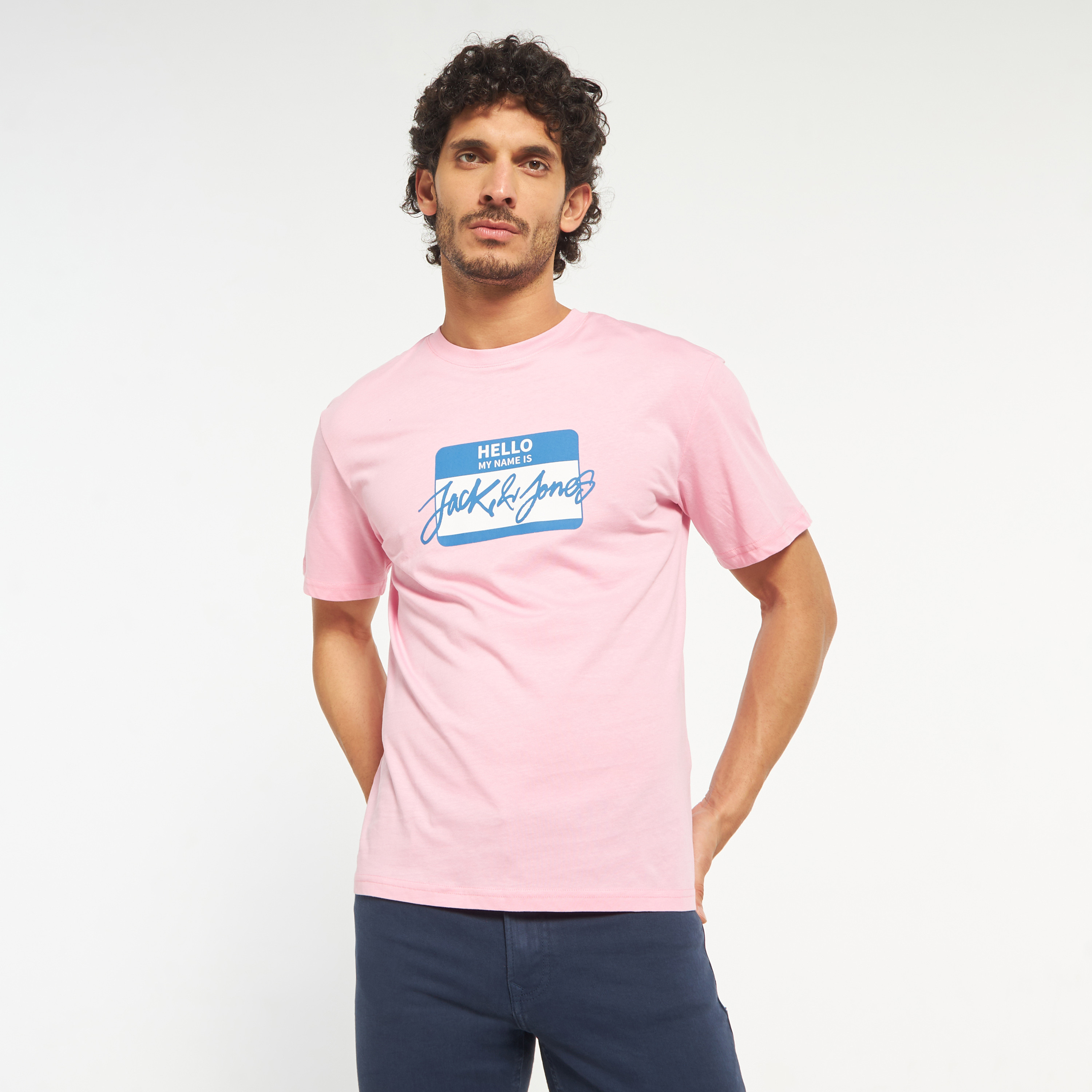 تي شيرت من جاك آند جونز مطبوع بأكمام قصيرة و ياقة مستديرة-men-clothing-tshirtsandpolos-tshirts-image-9