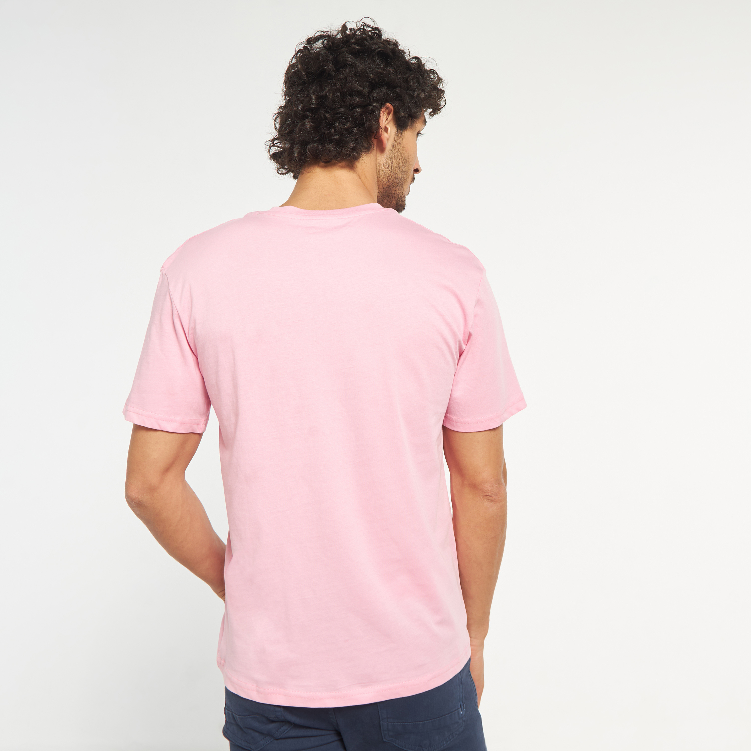 تي شيرت من جاك آند جونز مطبوع بأكمام قصيرة و ياقة مستديرة-men-clothing-tshirtsandpolos-tshirts-image-11