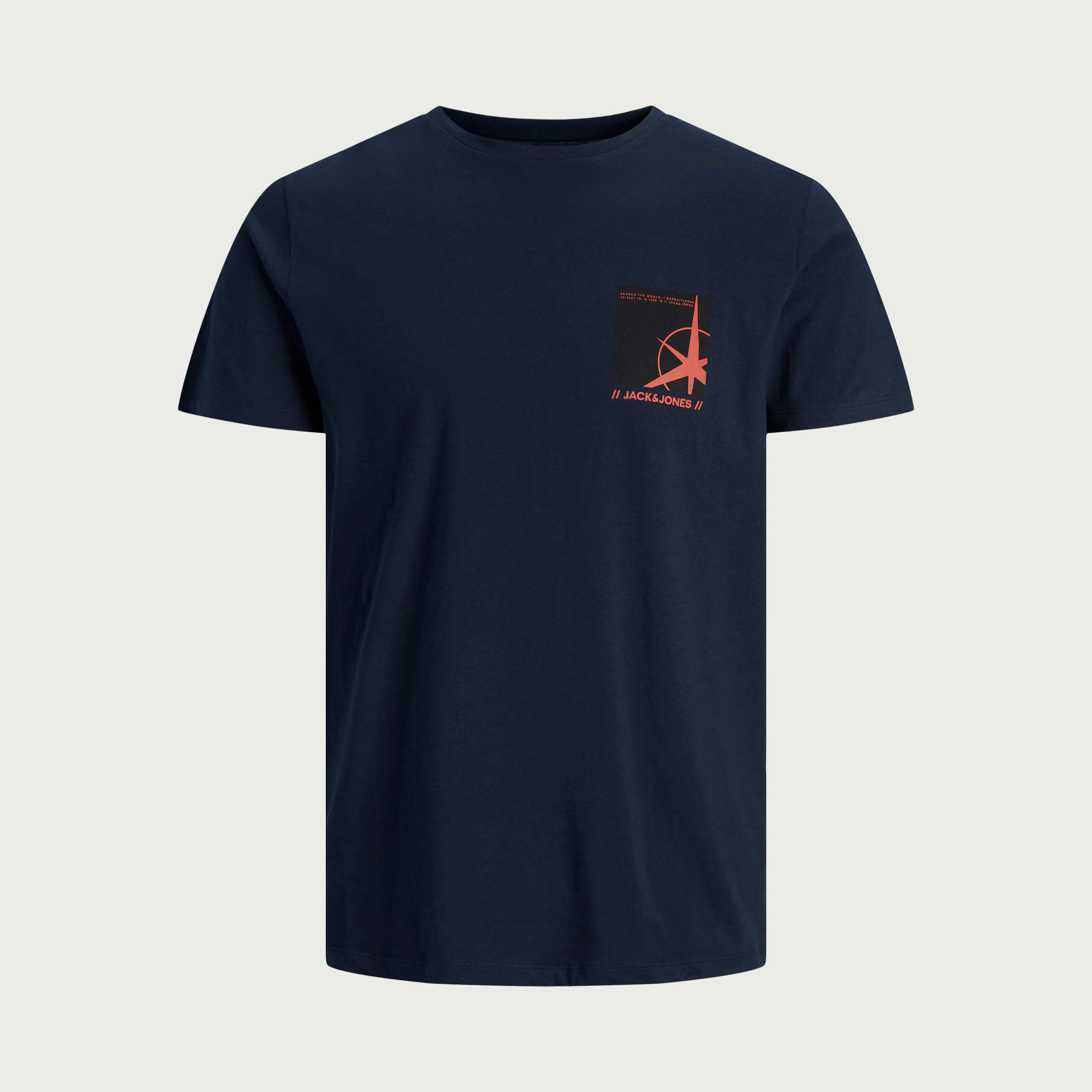 تي شيرت مطبوعة بأكمام قصيرة ورقبة مستديرة  من جاك اند جونز-men-clothing-tshirtsandpolos-tshirts-image-5