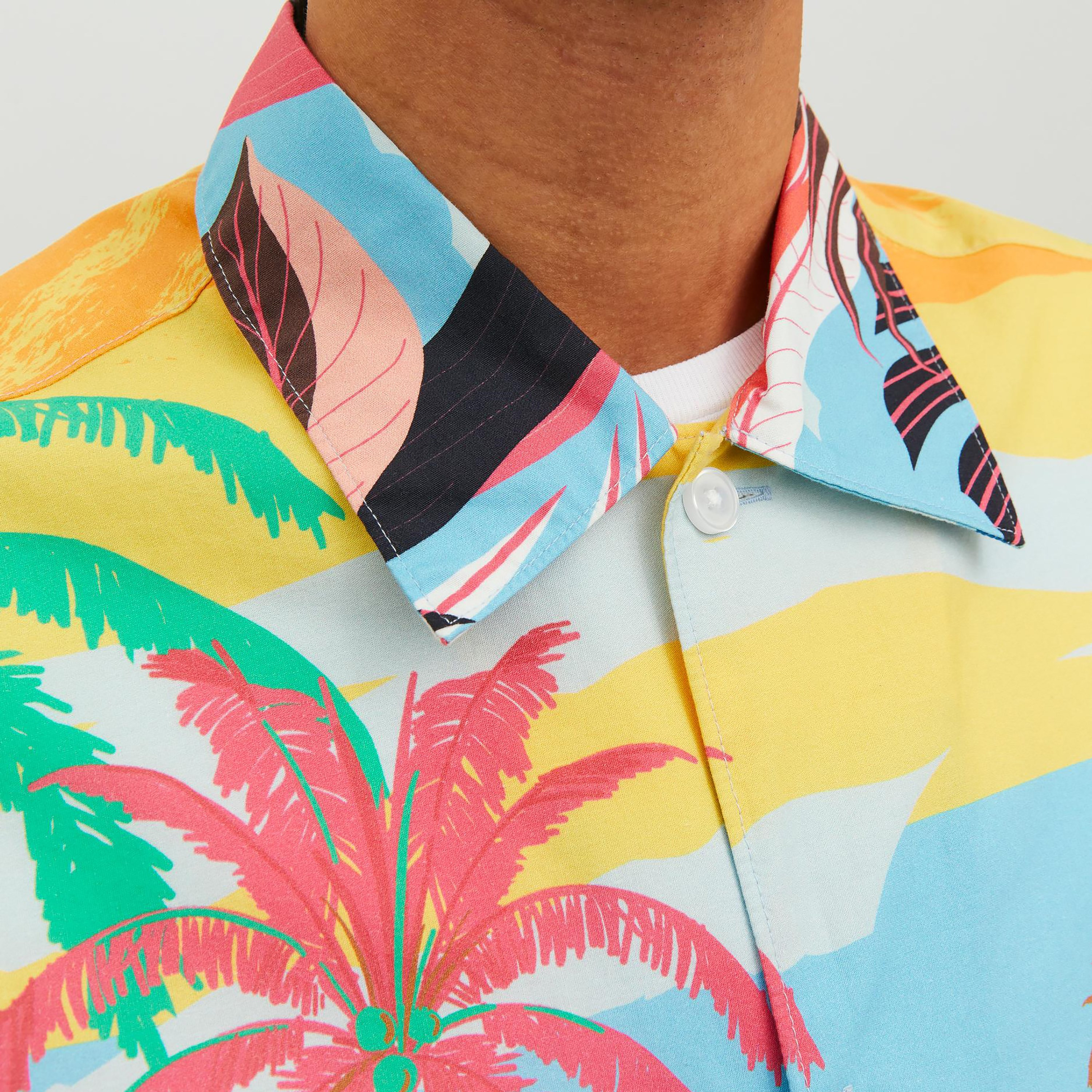 Jack & Jones Printed Collared Short Sleeves Casual Shirt-men-clothing-shirts-image-3