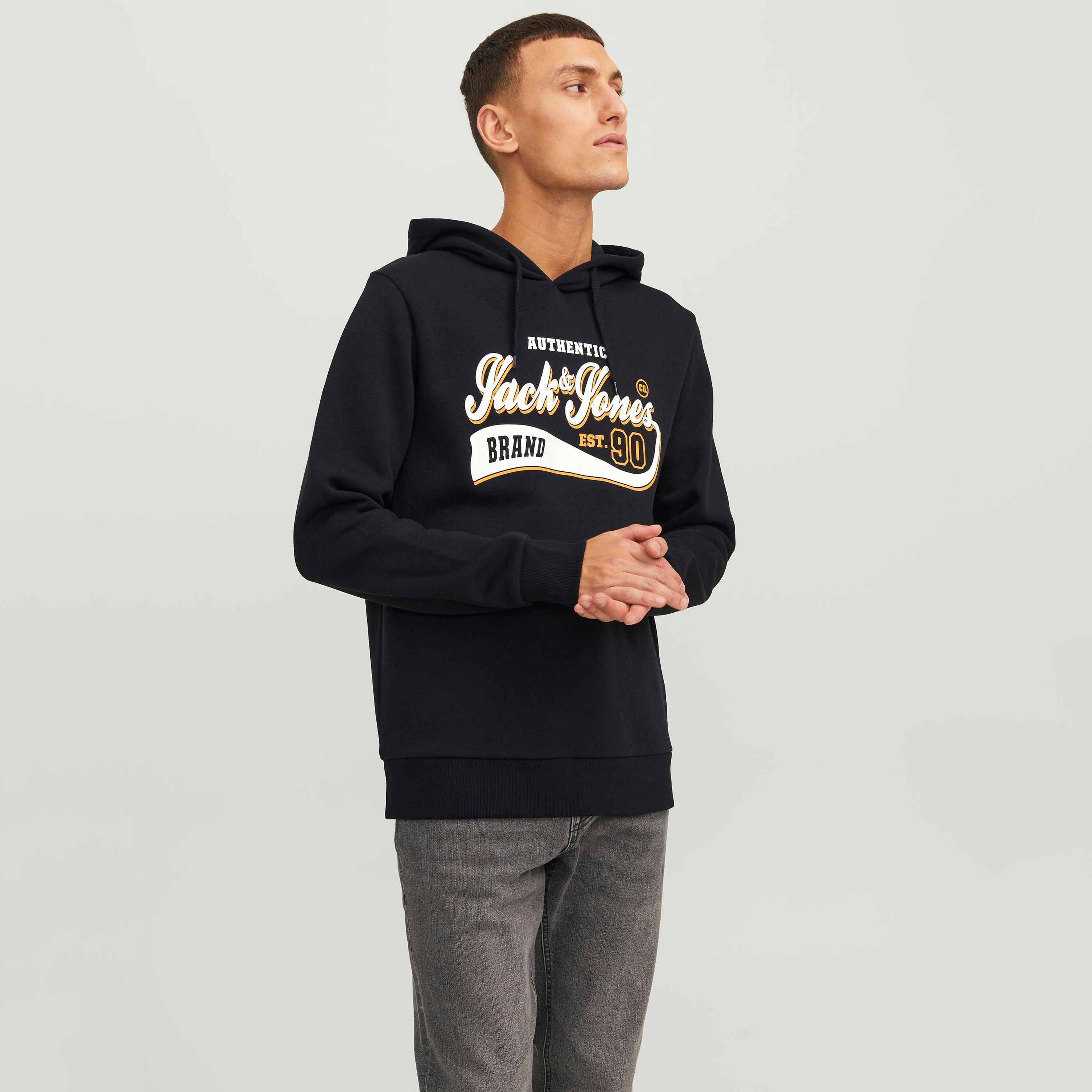 هودي جاك آند جونز مع شعار بأكمام طويلة ذو مطبوع-men-winterwear-hoodiesandsweatshirts-image-1