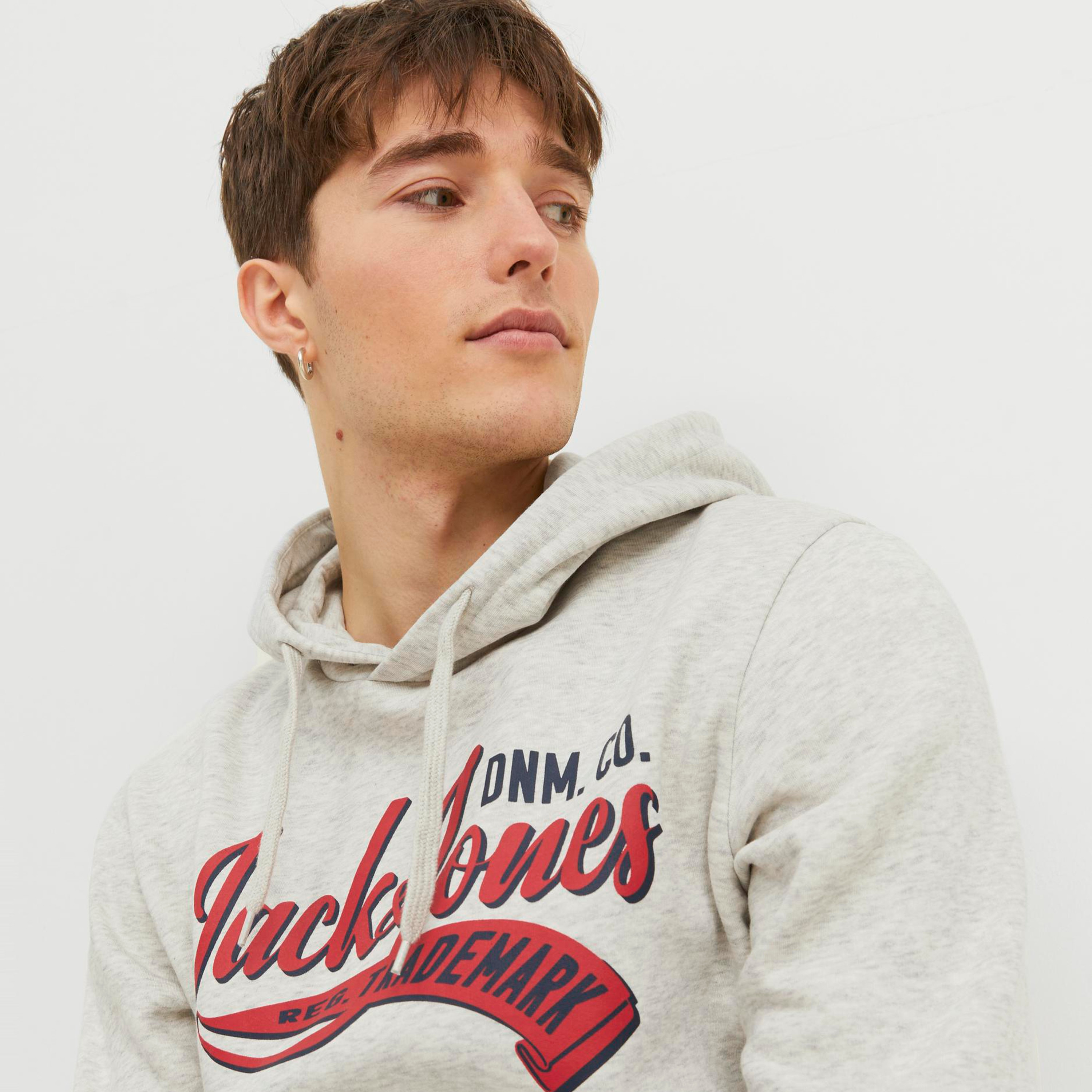 هودي جاك آند جونز مع شعار بأكمام طويلة ذو مطبوع-men-winterwear-hoodiesandsweatshirts-image-23