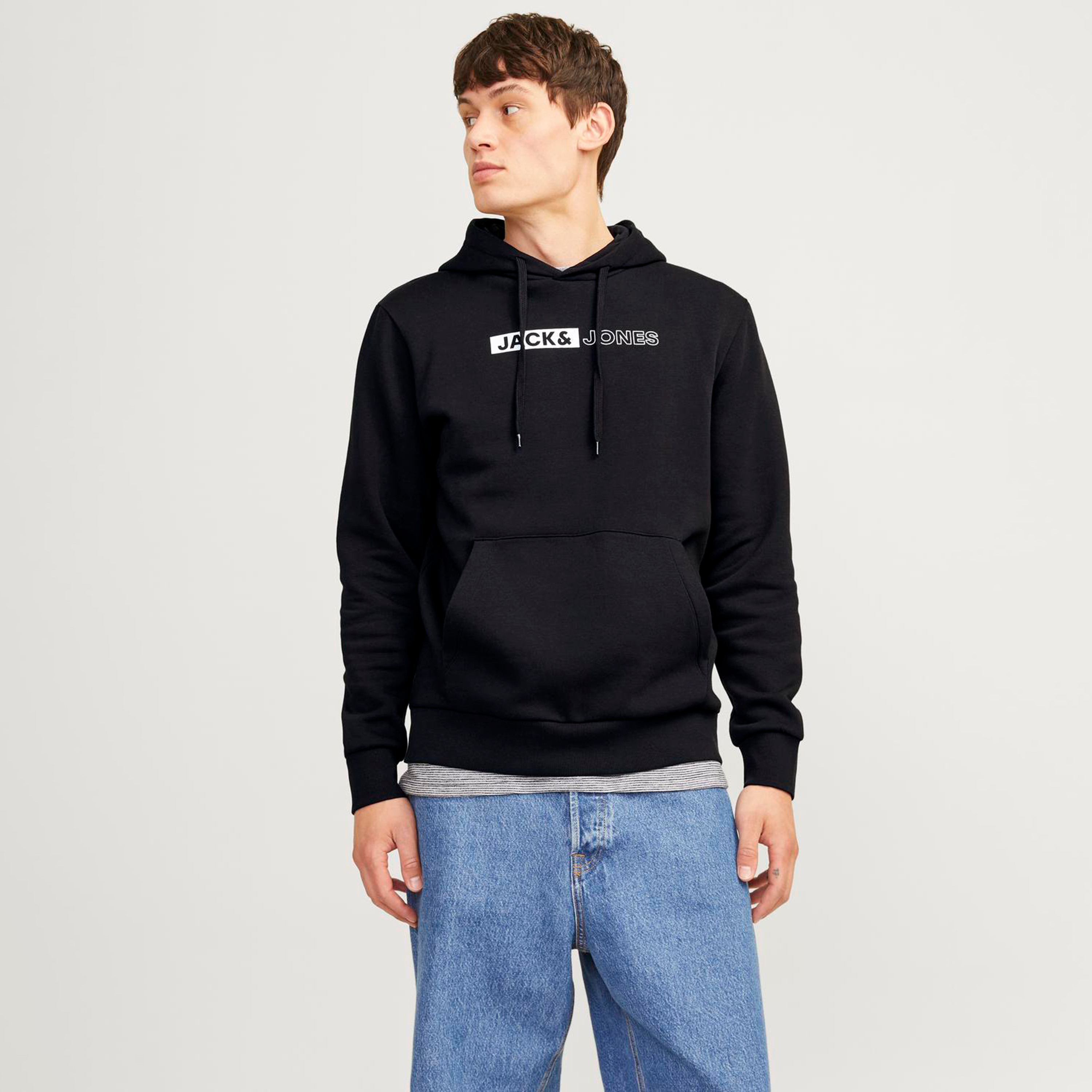 هوديي بأكمام طويلة ذو شعار من جاك آند جونز-men-winterwear-hoodiesandsweatshirts-image-1