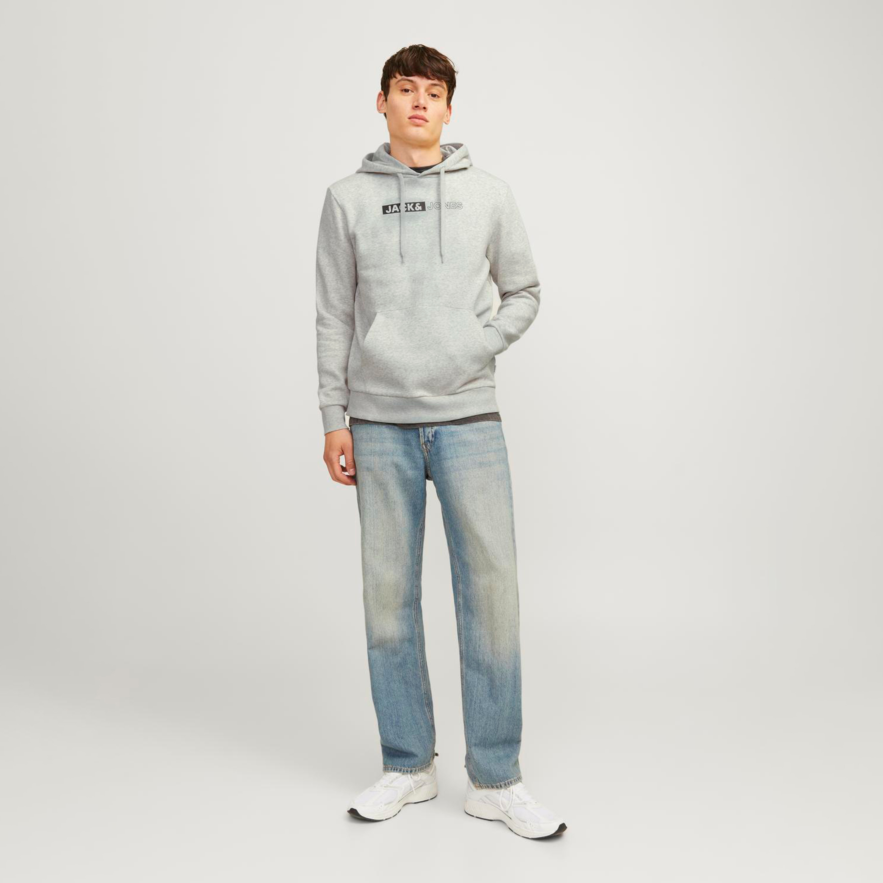 هوديي بأكمام طويلة ذو شعار من جاك آند جونز-men-winterwear-hoodiesandsweatshirts-image-6