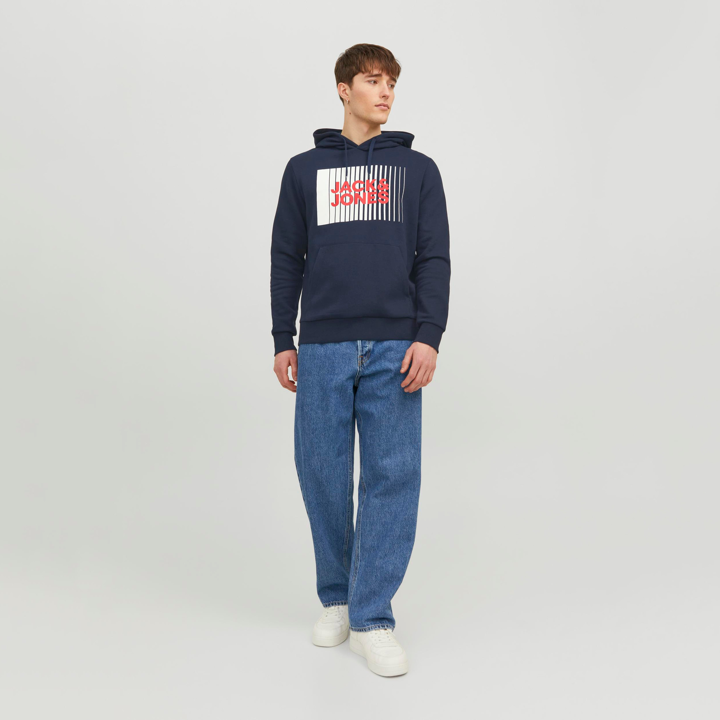 هودي بطبعة شعار من جاك آند جونز مع جيب الكنغر-men-winterwear-hoodiesandsweatshirts-image-6