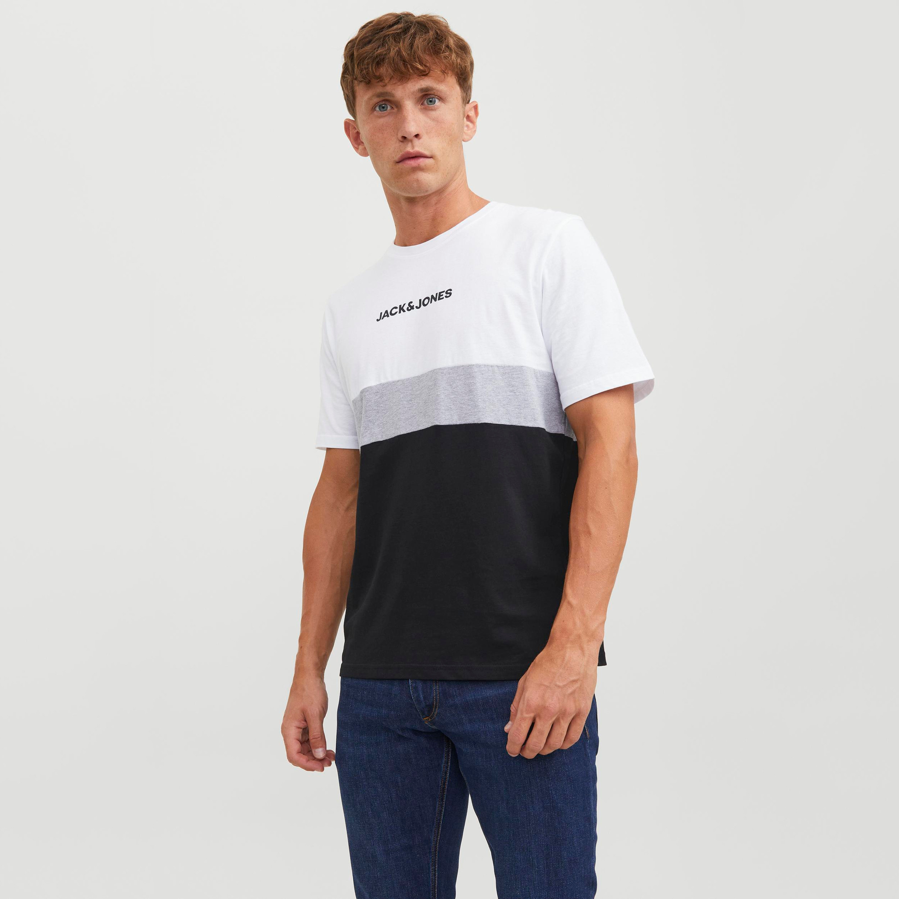 تيشيرت بأكمام قصيرة وياقة دائرية وكلر بلوك من جاك آند جونز-men-clothing-tshirtsandpolos-tshirts-image-13