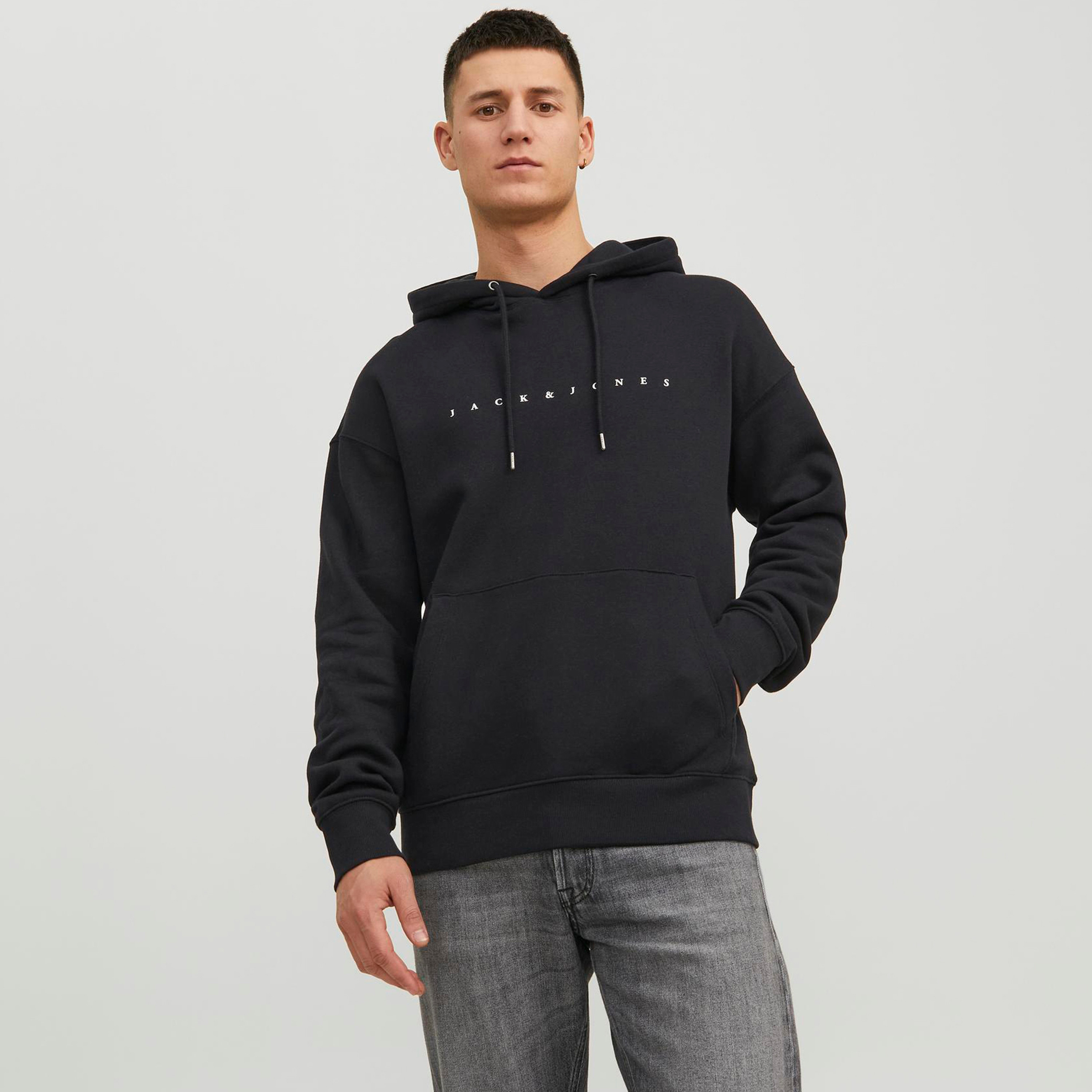هودي جاك آند جونز بجيب كانغارو مع شعار-men-winterwear-hoodiesandsweatshirts-image-1