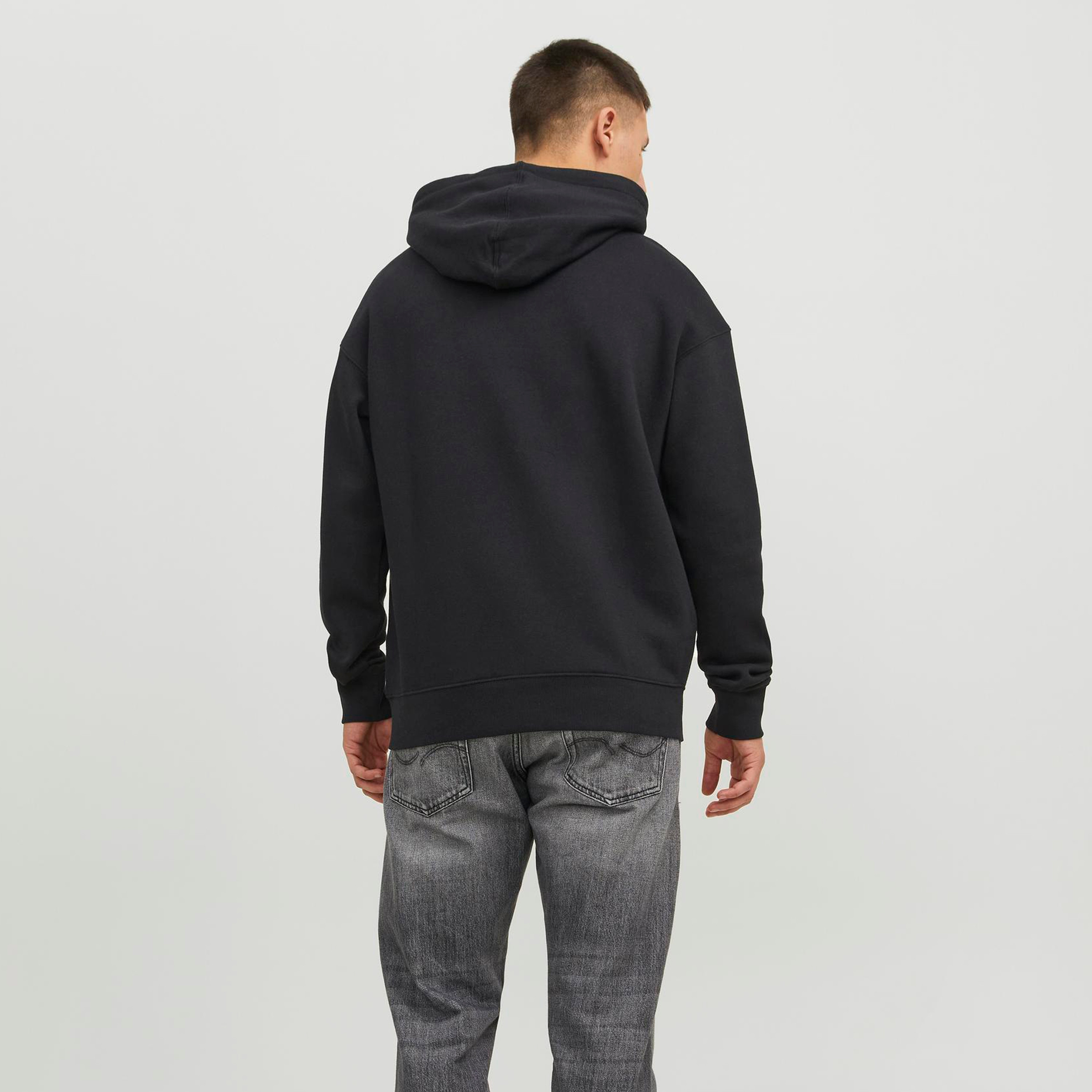 هودي جاك آند جونز بجيب كانغارو مع شعار-men-winterwear-hoodiesandsweatshirts-image-4