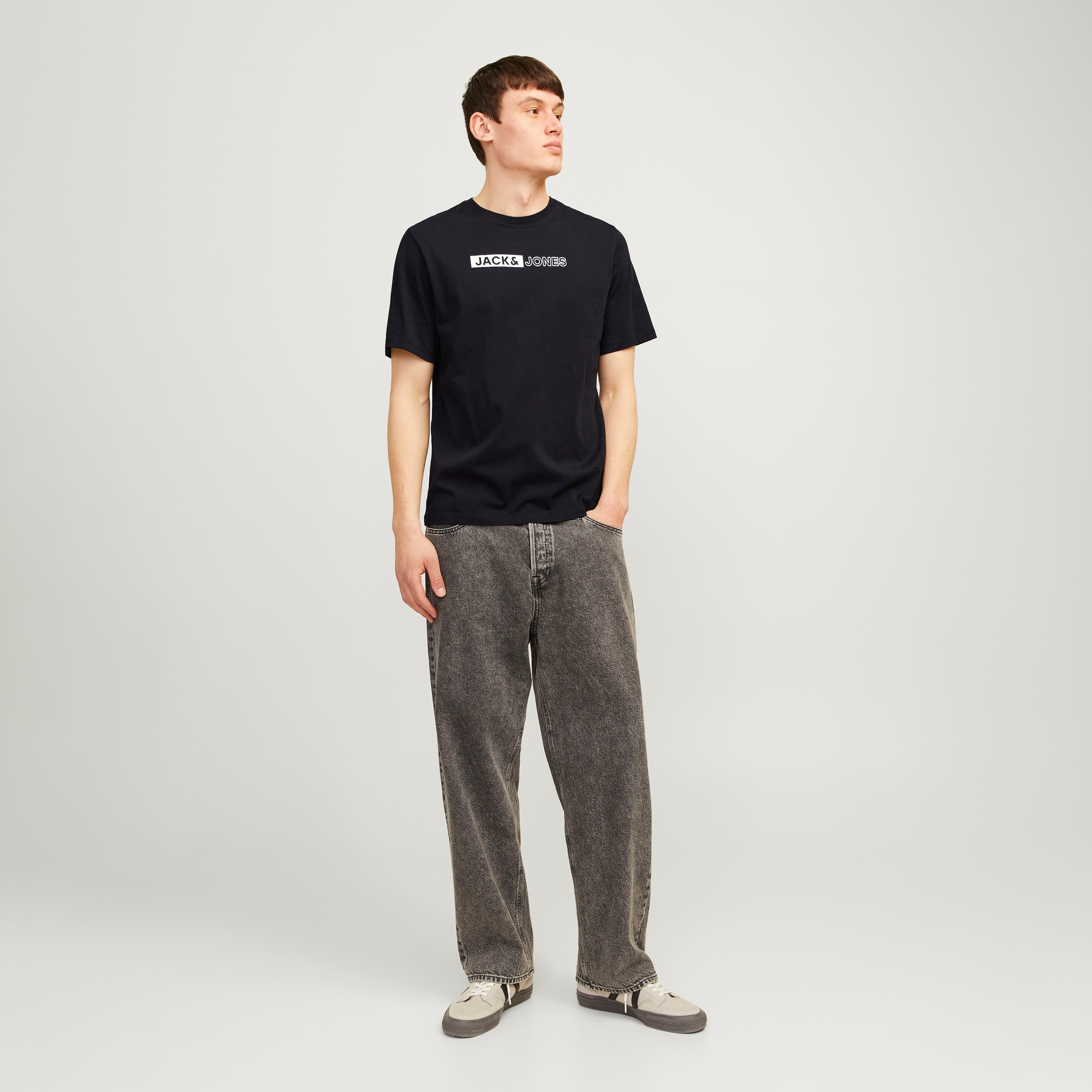 Jack & Jones Logo Crew Neck Short Sleeves T-Shirt-men-clothing-tshirtsandpolos-tshirts-image-2