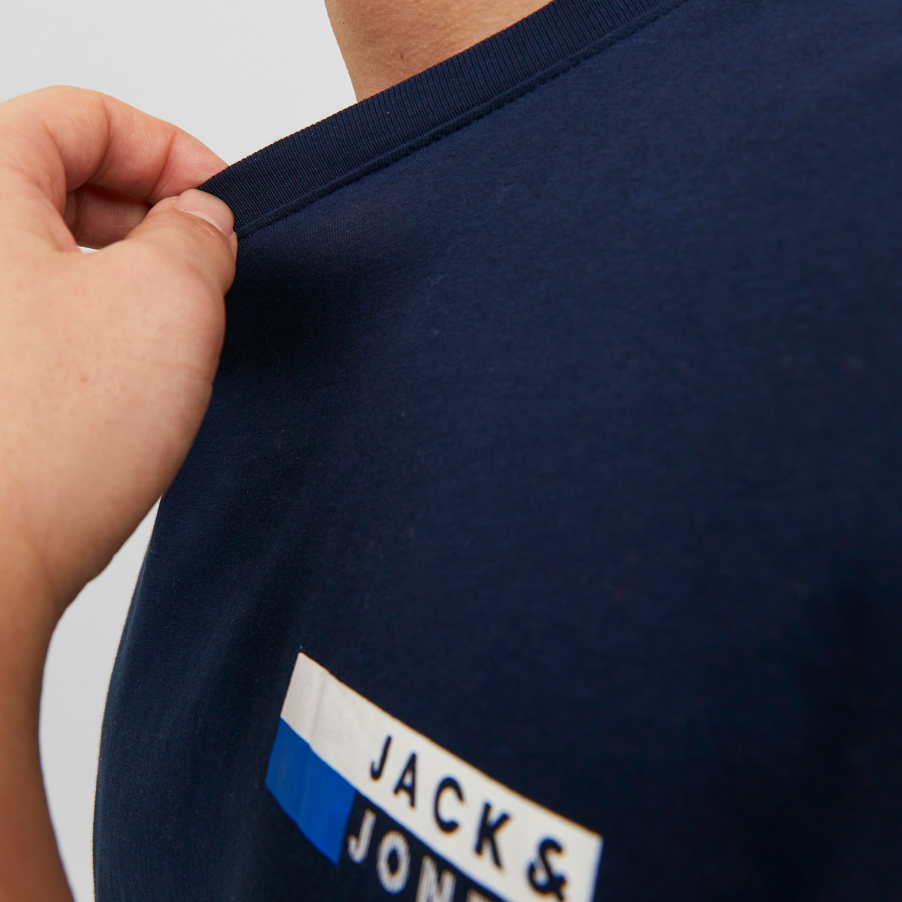 Jack & Jones Logo Crew Neck Short Sleeves T-Shirt-men-clothing-tshirtsandpolos-tshirts-image-3