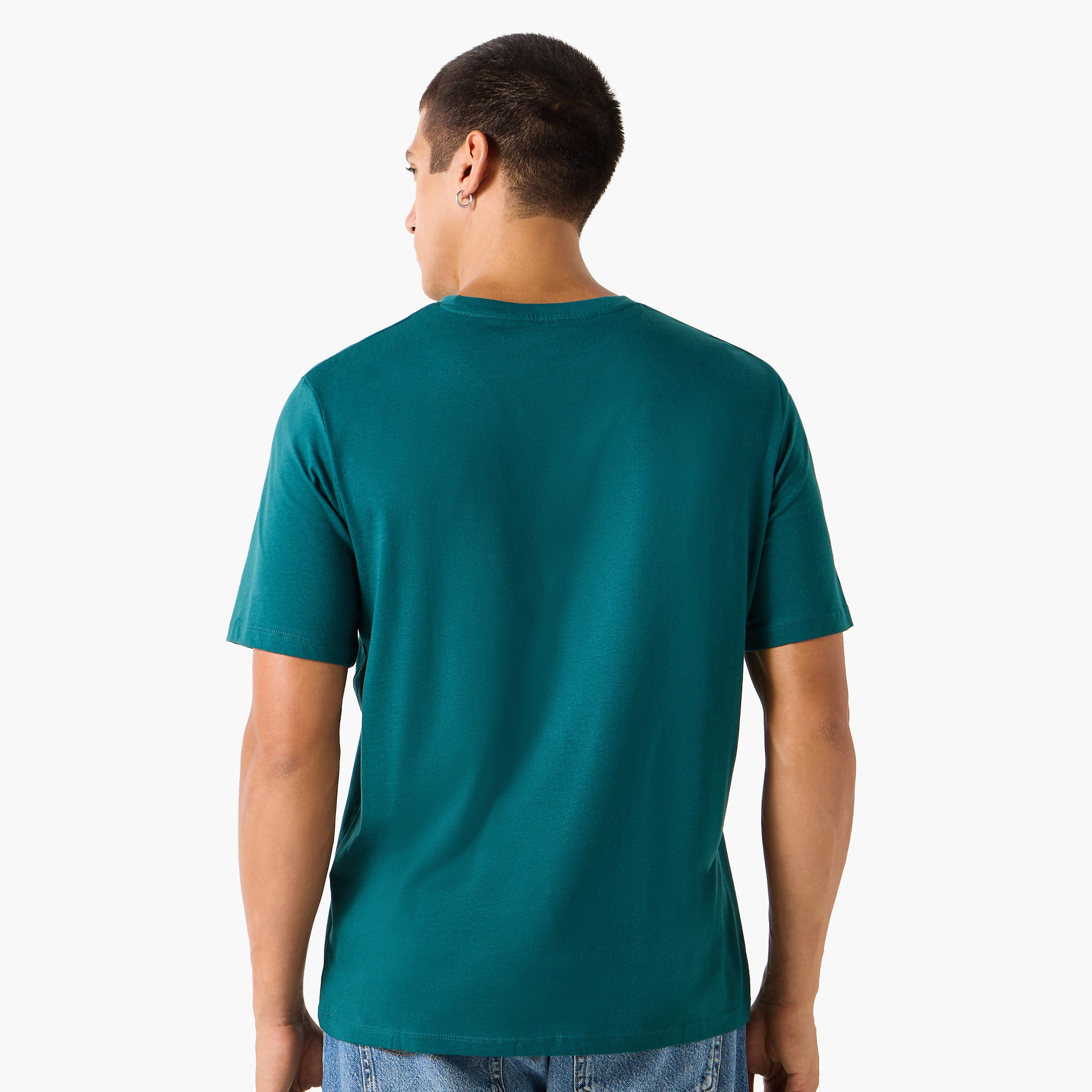 تي شيرت من جاك آند جونز مع شعار بأكمام قصيرة و ياقة مستديرة-men-clothing-tshirtsandpolos-tshirts-image-23