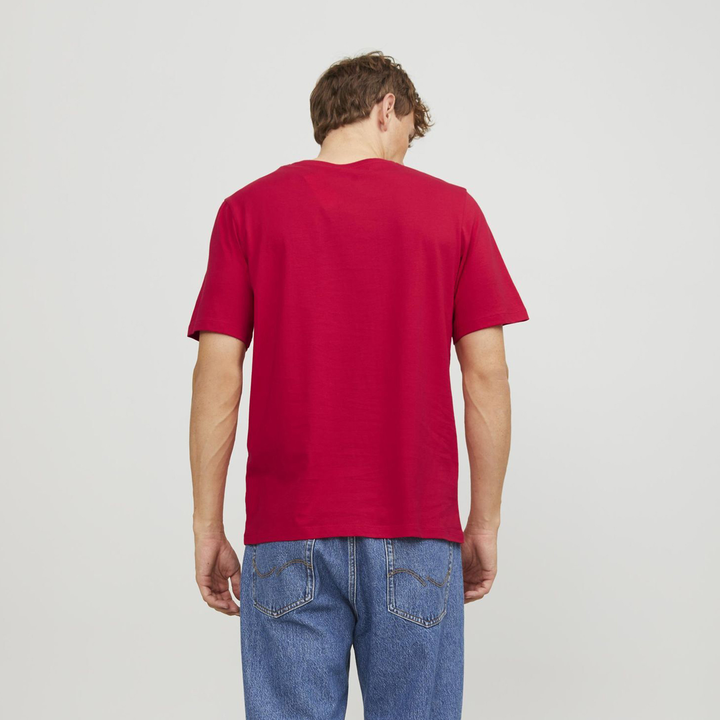 تي شيرت من جاك آند جونز مع شعار بأكمام قصيرة و ياقة مستديرة-men-clothing-tshirtsandpolos-tshirts-image-16