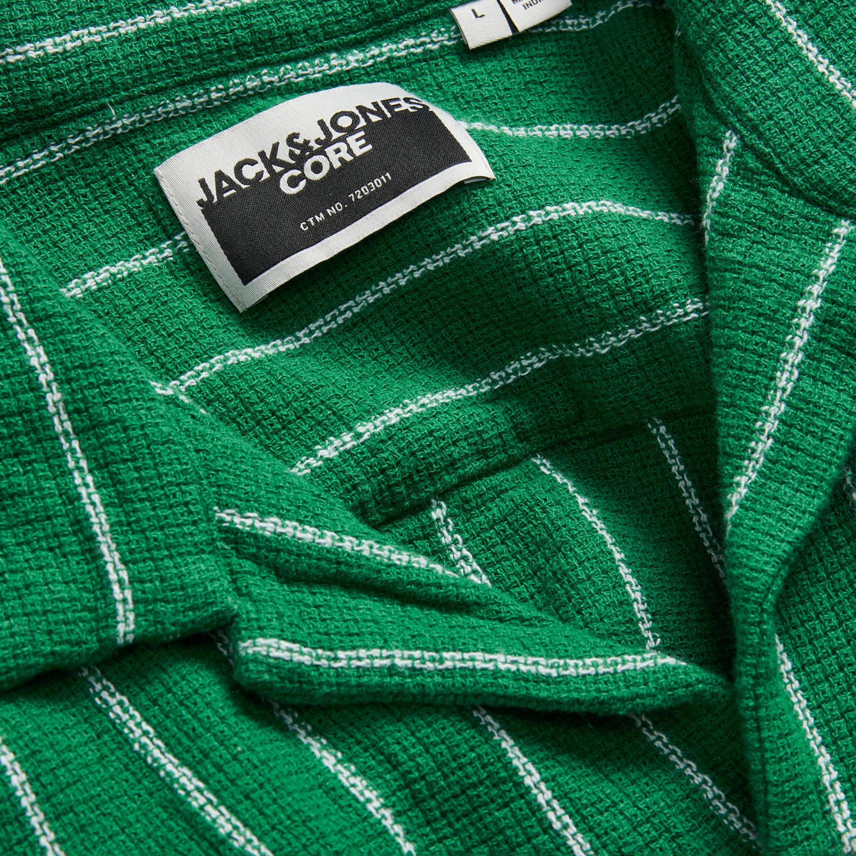 قميص كاجوال من جاك آند جونز بياقة كوبية وأكمام قصيرة مع مخطط -men-clothing-shirts-image-4