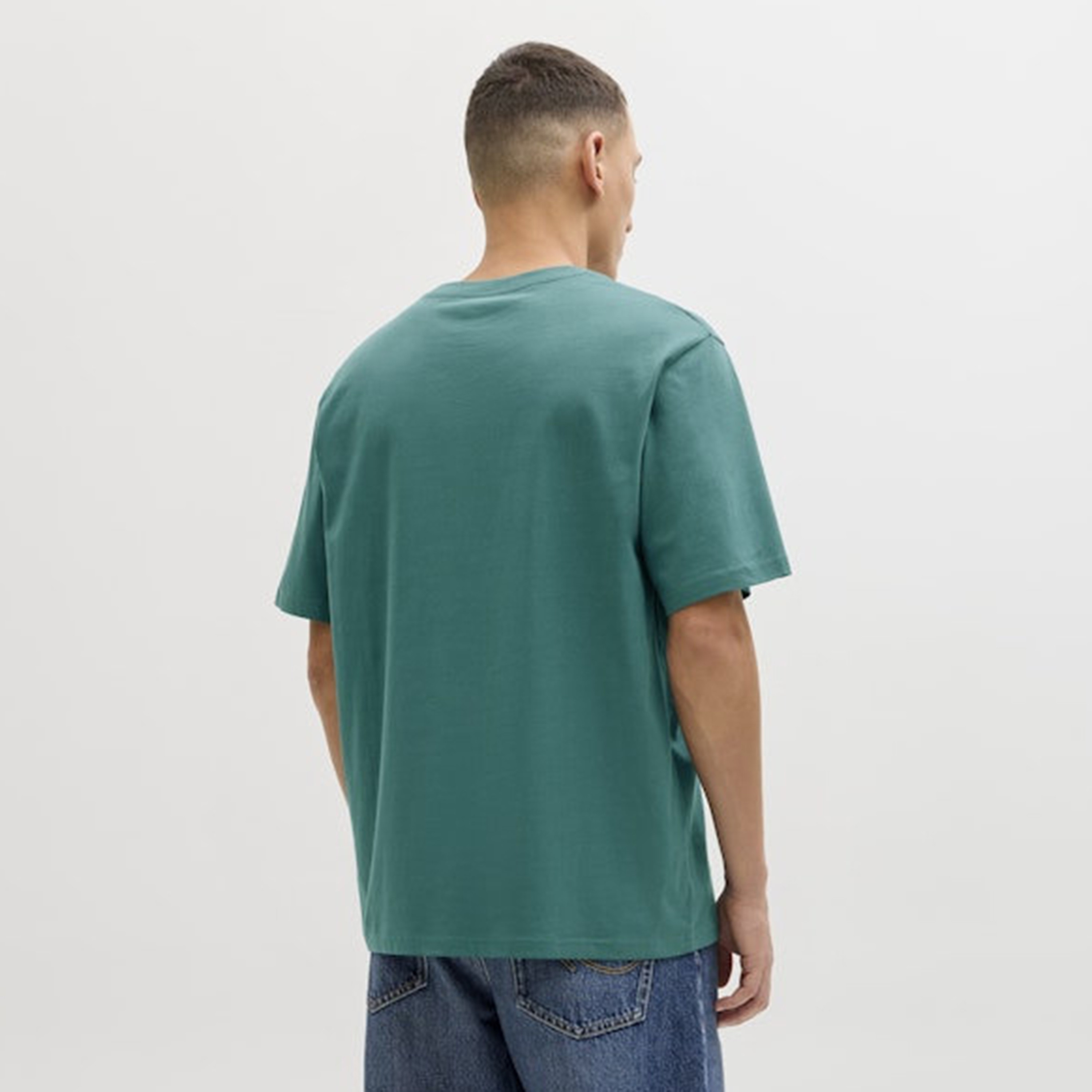 تي شيرت من جاك آند جونز بطبعة شعار بأكمام قصيرة و ياقة مستديرة-men-clothing-tshirtsandpolos-tshirts-image-20