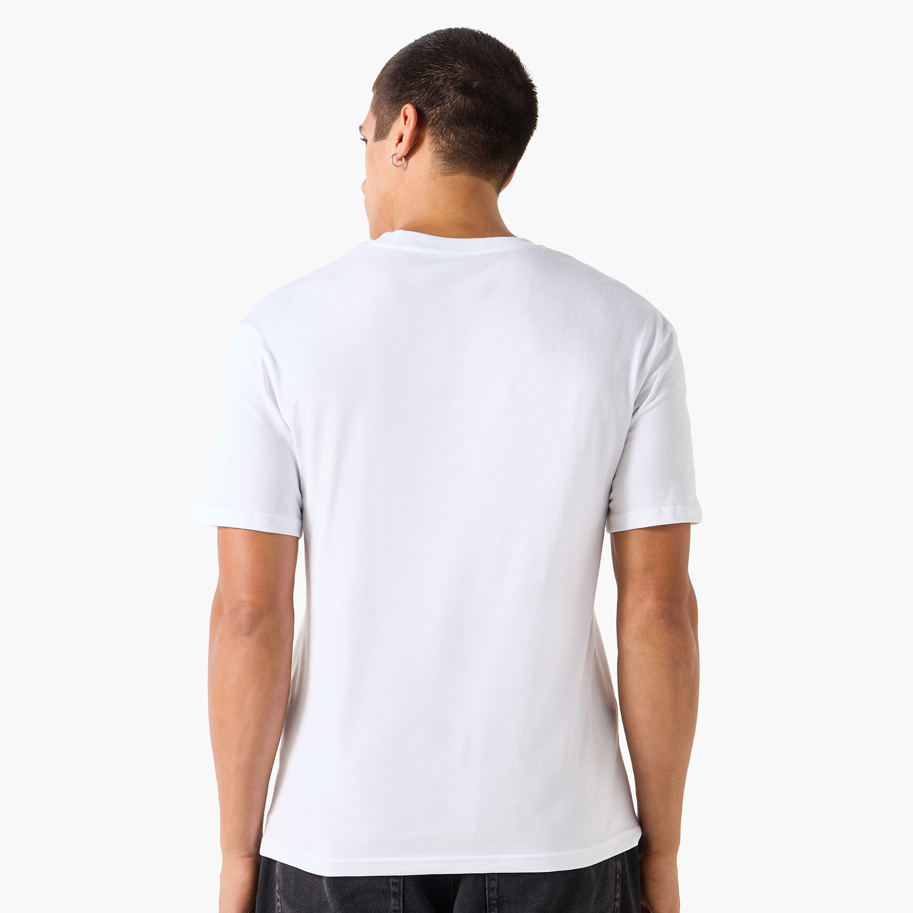 تي شيرت من جاك آند جونز بطبعة شعار بأكمام قصيرة و ياقة مستديرة-men-clothing-tshirtsandpolos-tshirts-image-15