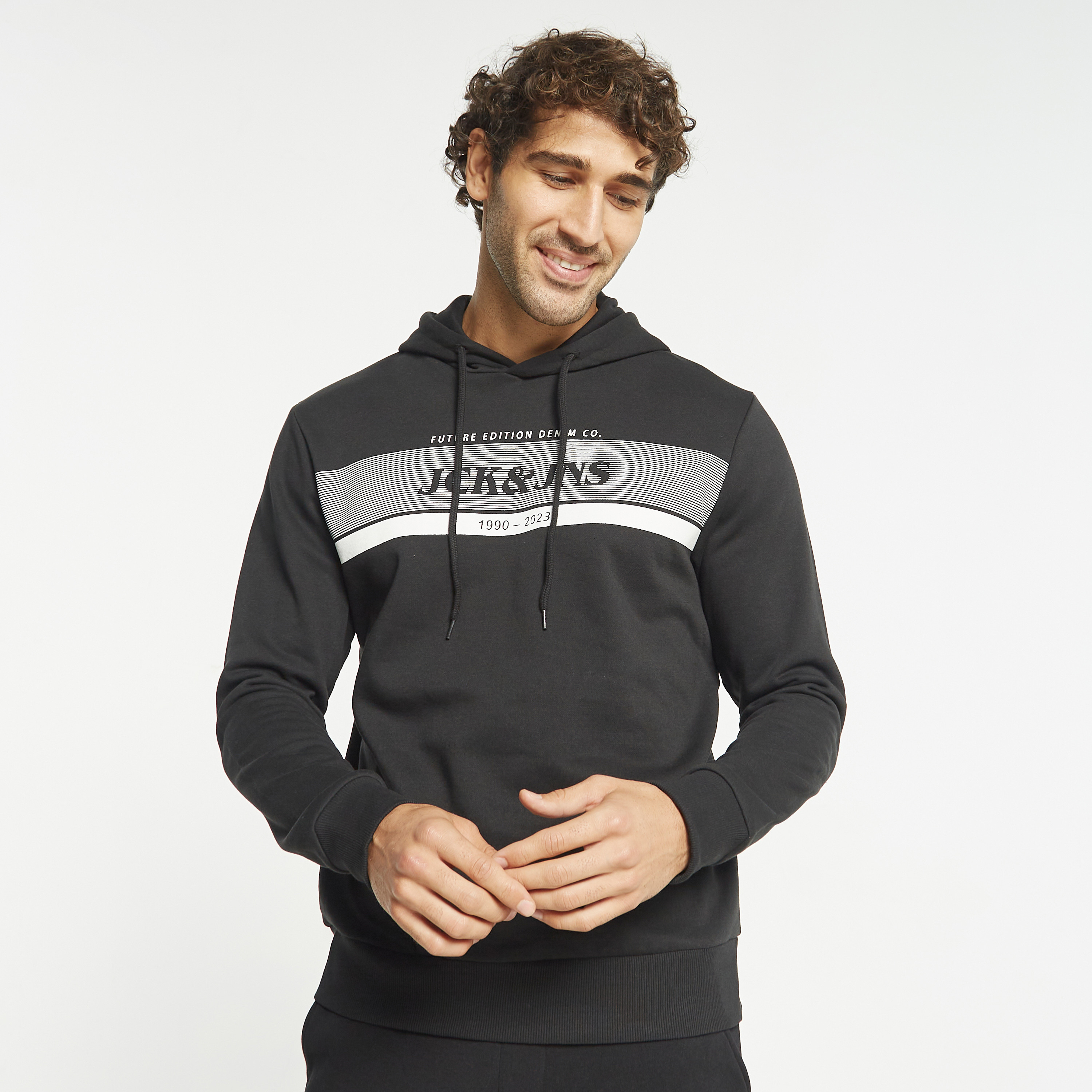  هودي جاك آند جونز مع شعار بأكمام طويلة-men-winterwear-hoodiesandsweatshirts-image-1