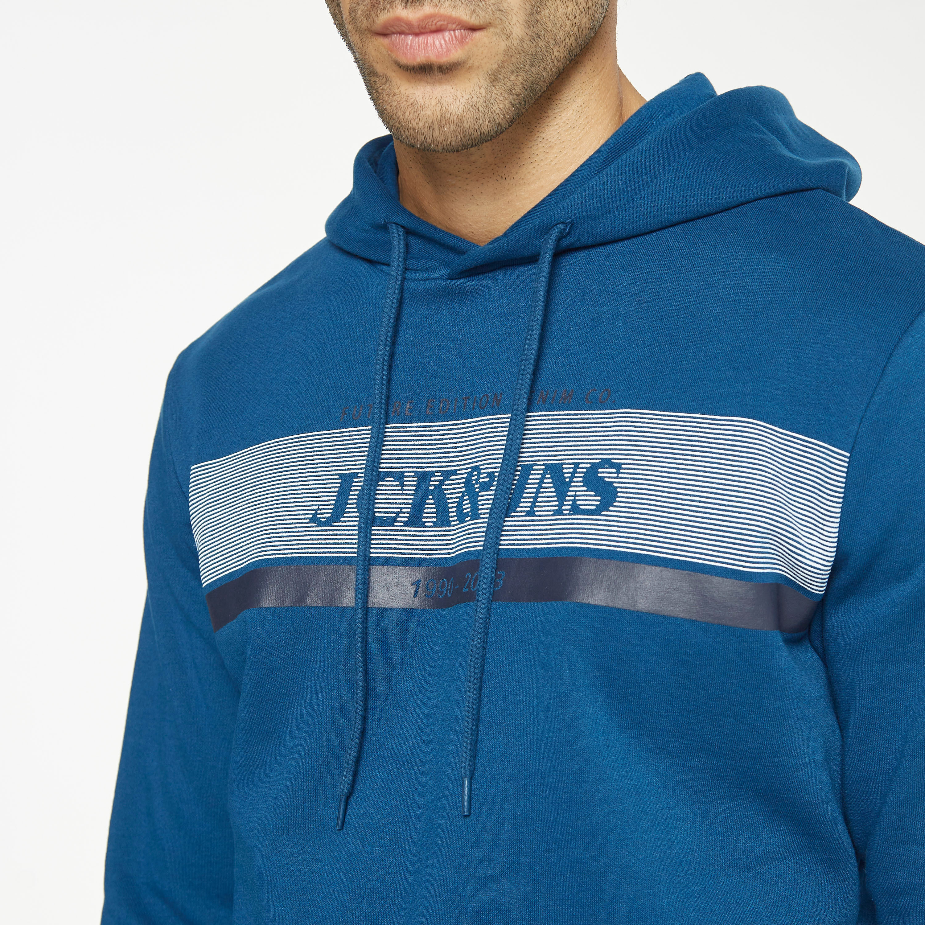  هودي جاك آند جونز مع شعار بأكمام طويلة-men-winterwear-hoodiesandsweatshirts-image-8