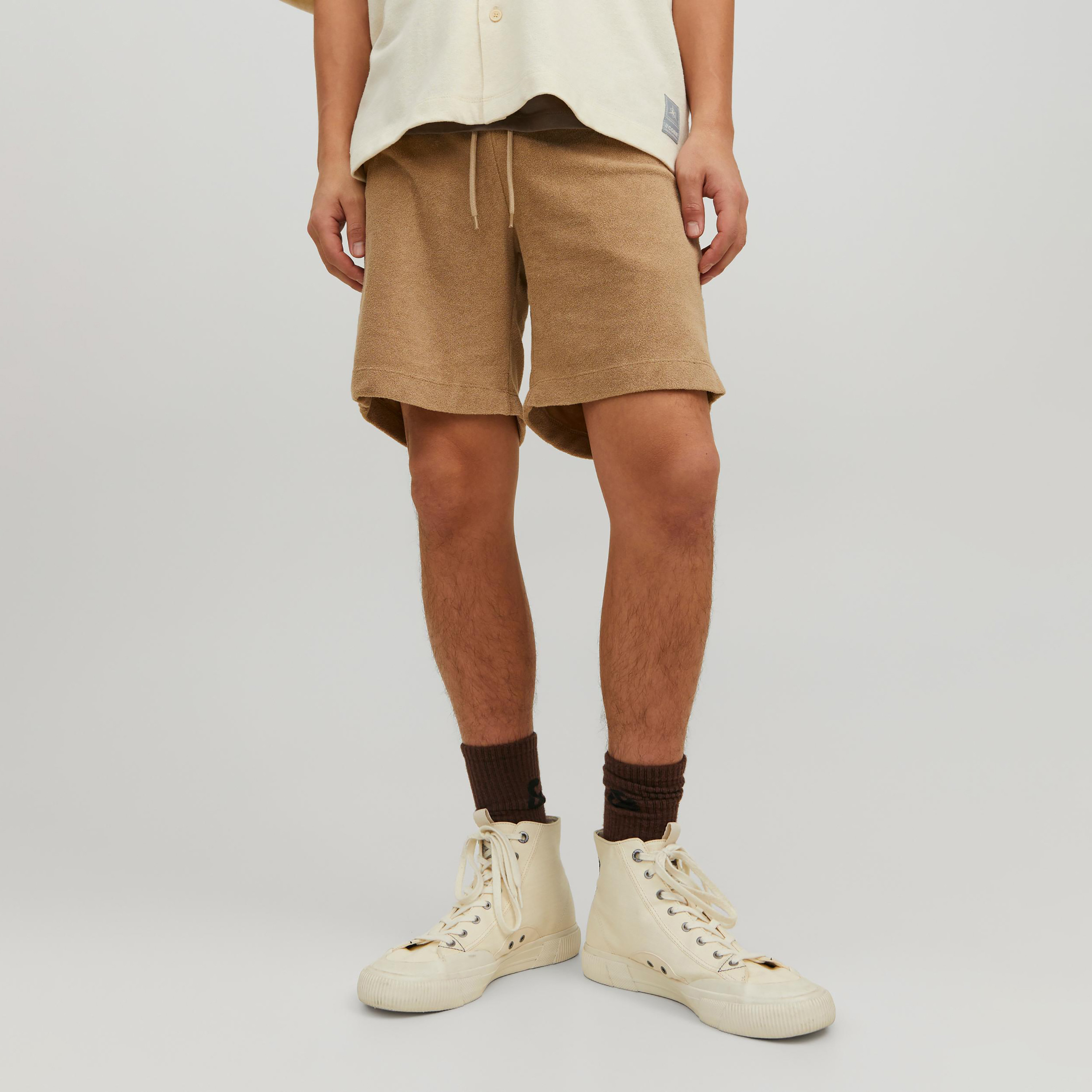 شورتس من جاك آند جونز مع مزخرف برباط ذو متوسط الارتفاع -men-clothing-bottoms-shorts-image-5