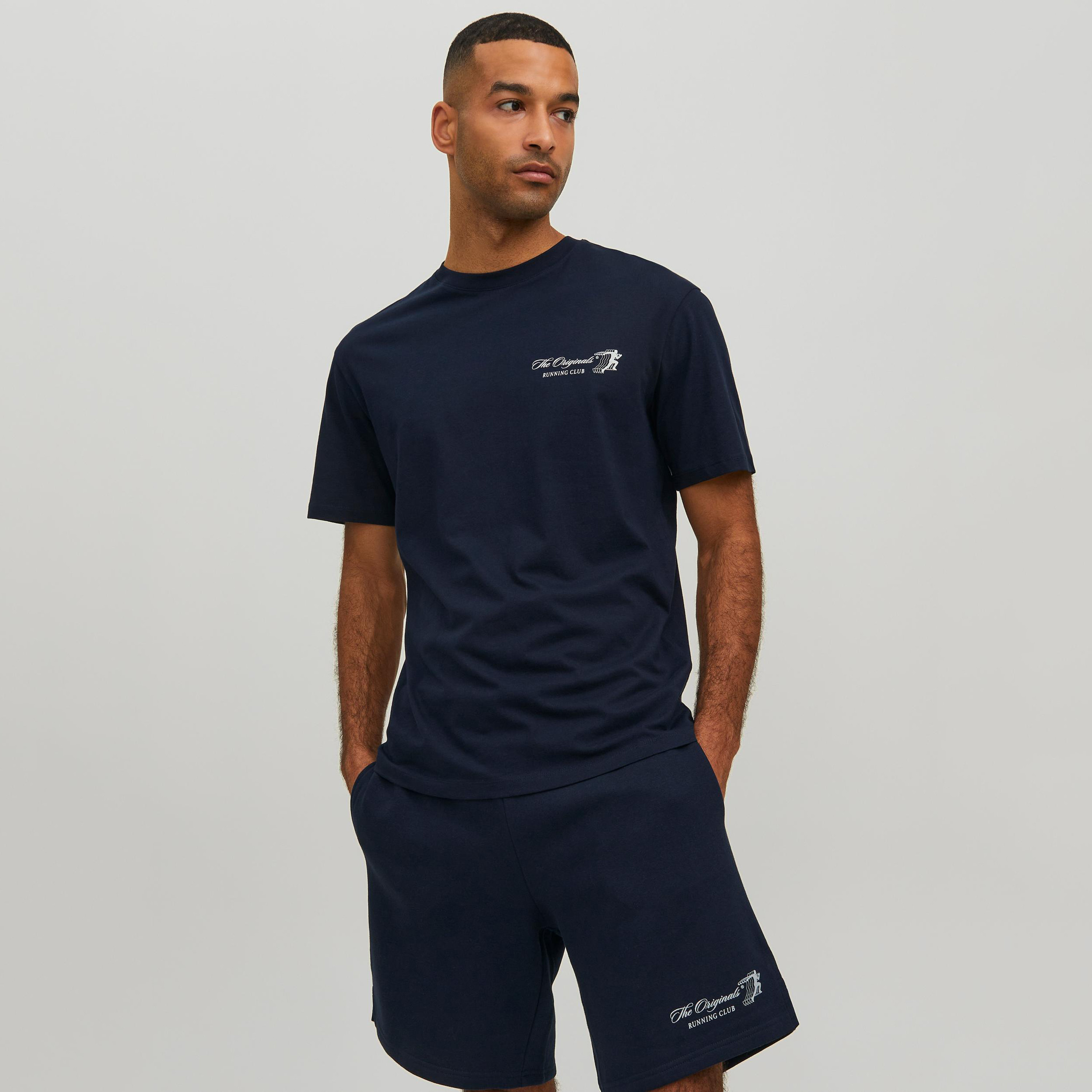  تي شيرت من جاك آند جونز مع مطبوع بأكمام قصيرة و ياقة مستديرة-men-clothing-tshirtsandpolos-tshirts-image-1