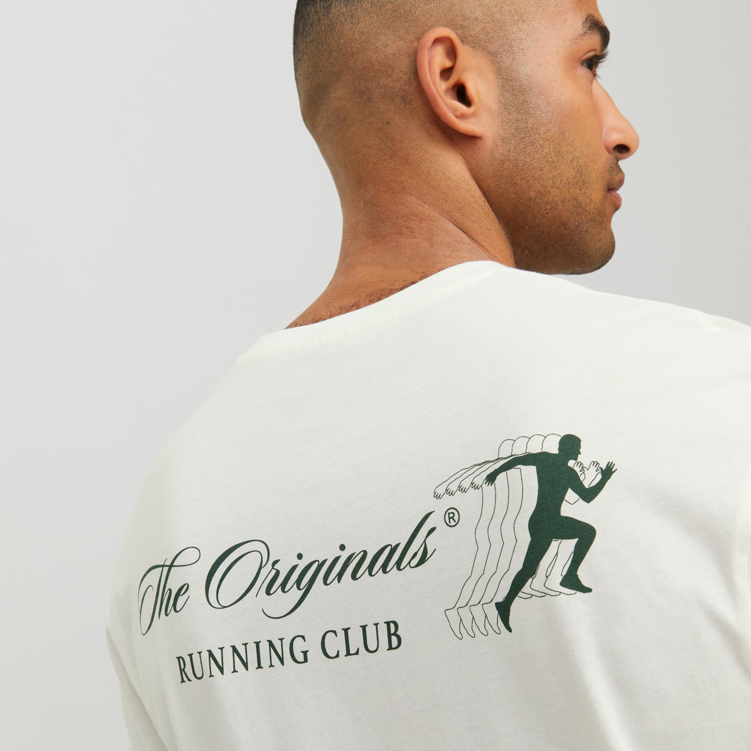  تي شيرت من جاك آند جونز مع مطبوع بأكمام قصيرة و ياقة مستديرة-men-clothing-tshirtsandpolos-tshirts-image-14