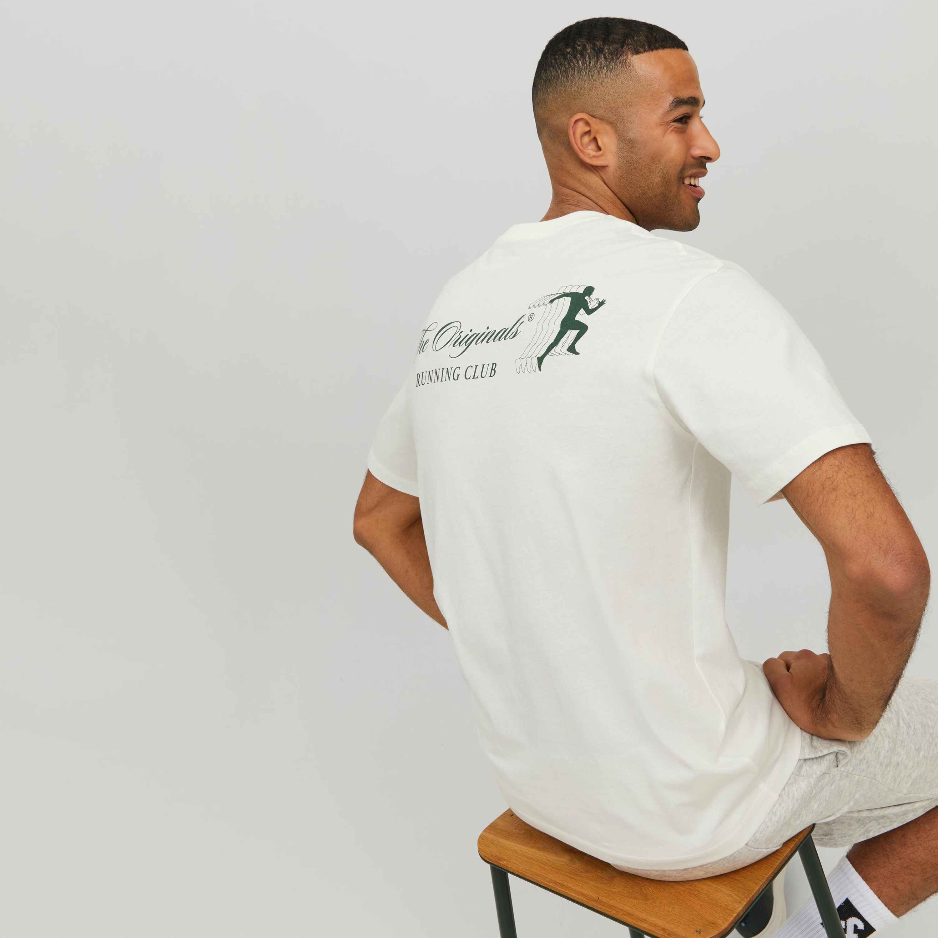  تي شيرت من جاك آند جونز مع مطبوع بأكمام قصيرة و ياقة مستديرة-men-clothing-tshirtsandpolos-tshirts-image-15
