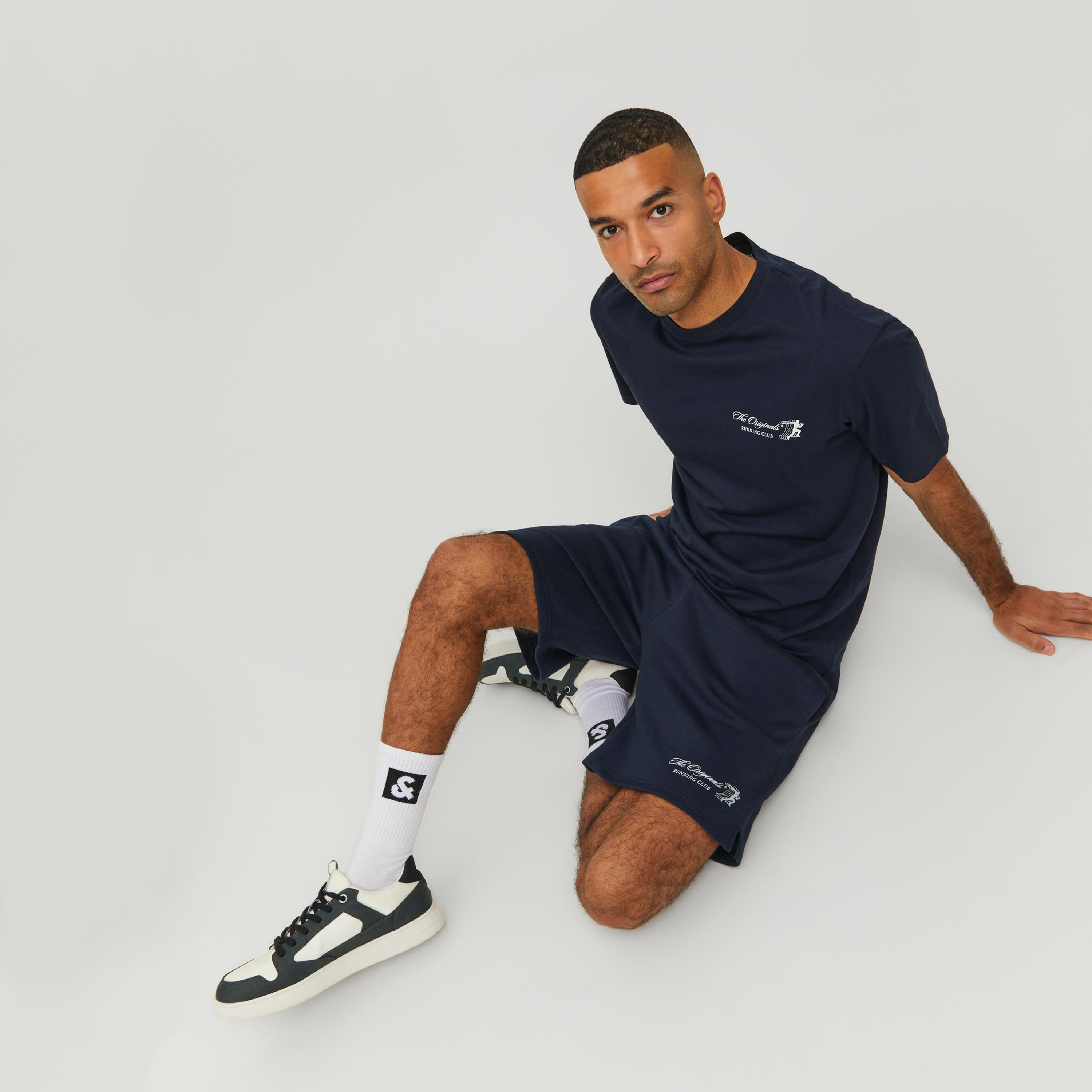 Jack & Jones Plain Shorts with 3 Pockets-men-clothing-bottoms-shorts-image-8