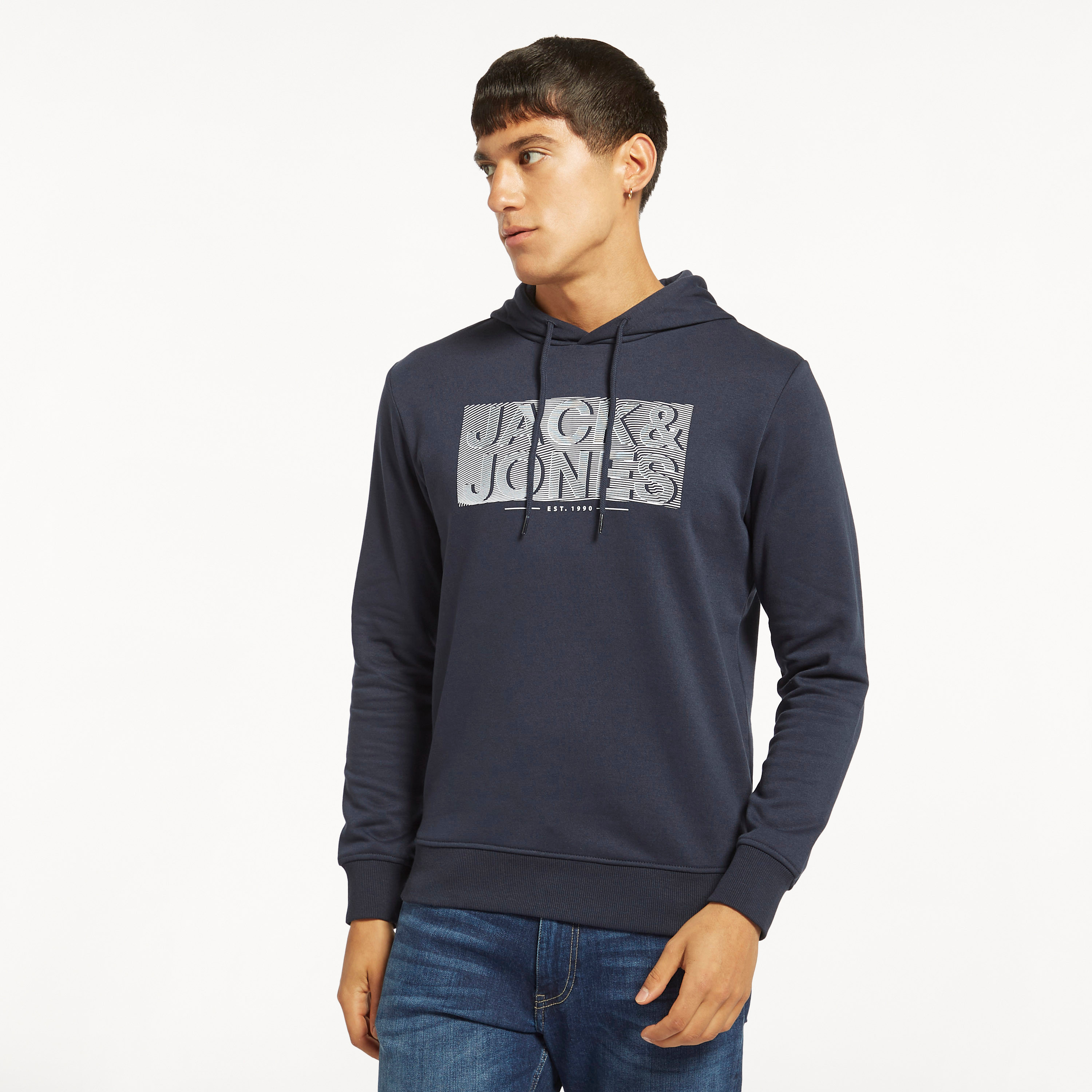  هودي من جاك آند جونز بلوجو بأكمام طويلة وياقة مستديرة-men-winterwear-hoodiesandsweatshirts-image-5