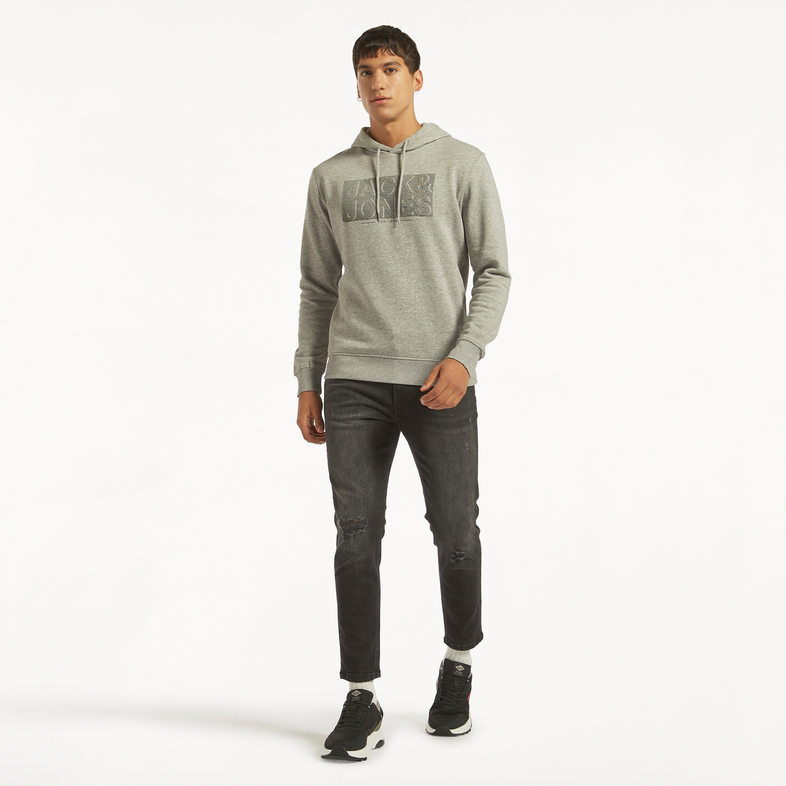  هودي من جاك آند جونز بلوجو بأكمام طويلة وياقة مستديرة-men-winterwear-hoodiesandsweatshirts-image-11