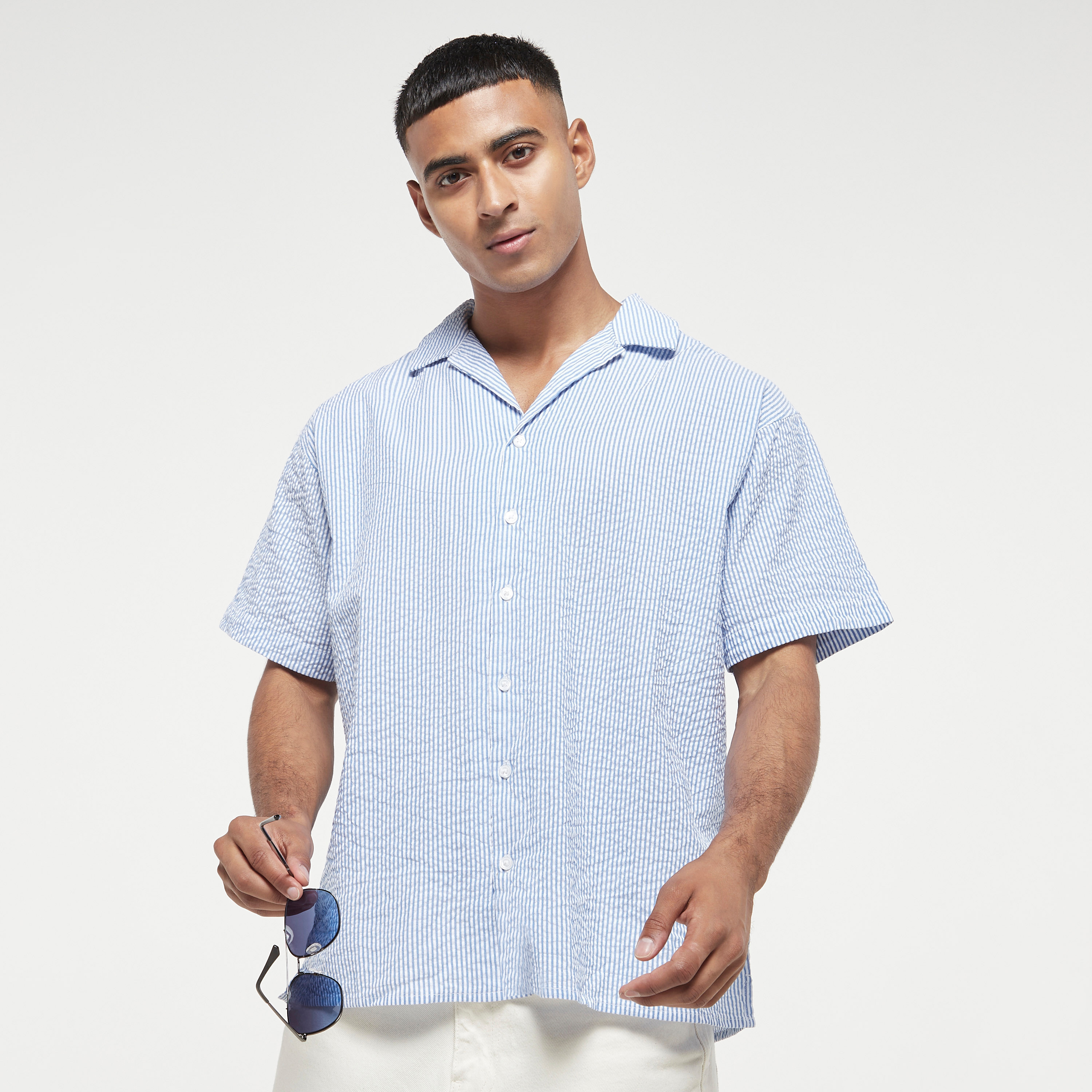 قميص كاجوال من جاك آند جونز بياقة كوبية وأكمام قصيرة مع مخطط -men-clothing-shirts-image-1