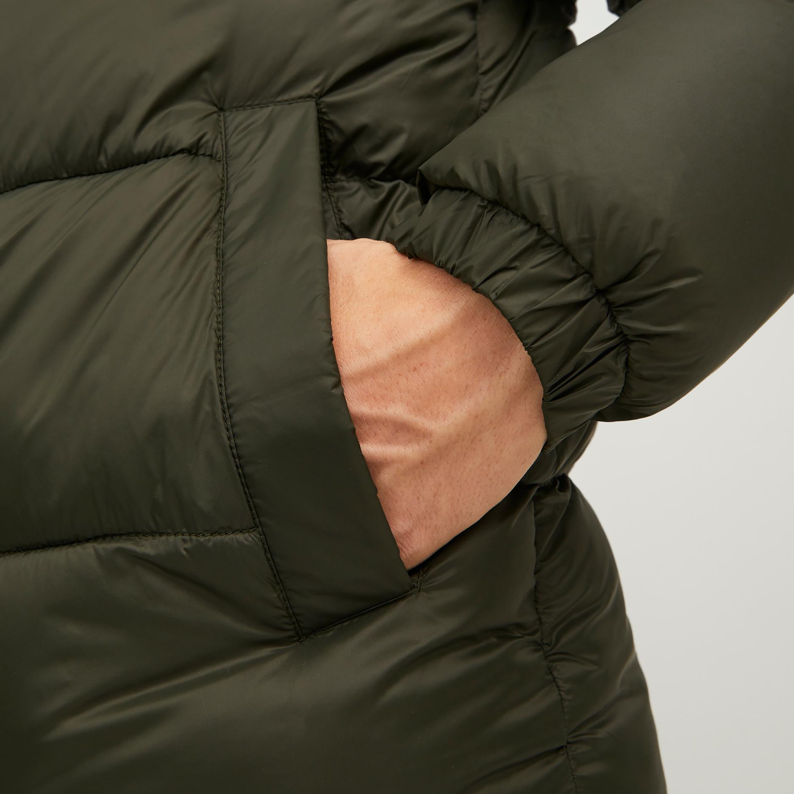 جاكيت جاك آند جونز مع منفوخ ذو مبطن بقلنسوة-men-clothing-jacketsandblazers-jackets-image-3