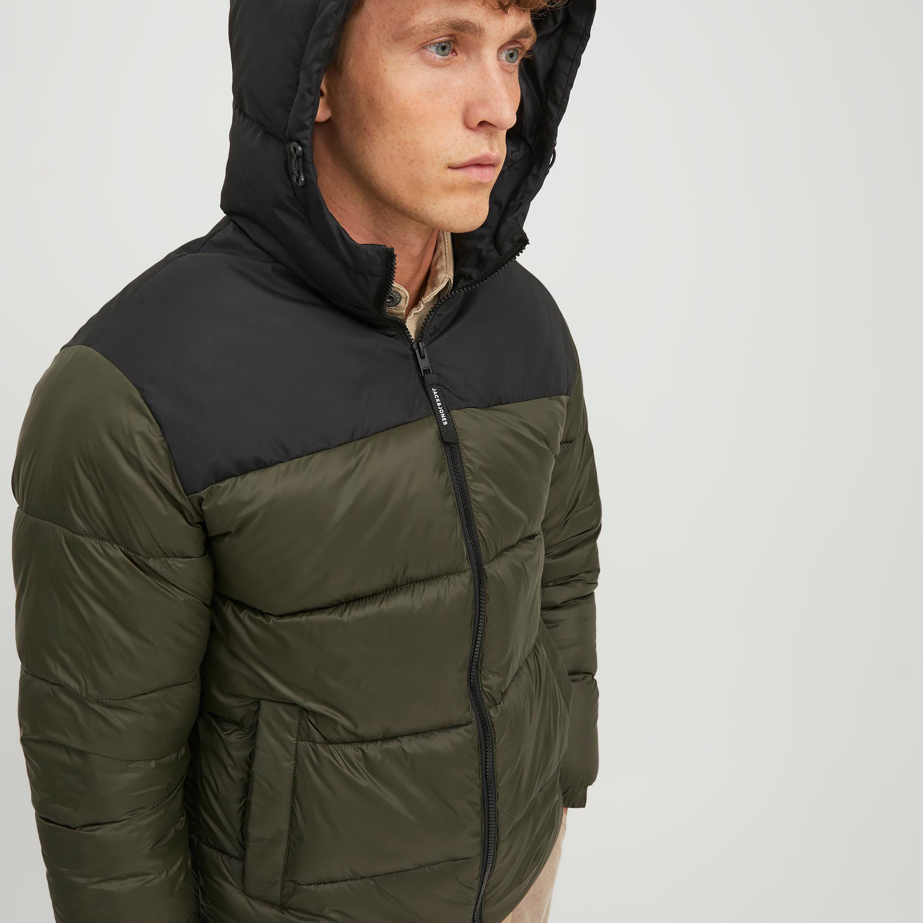 Padded jacket shop without hood