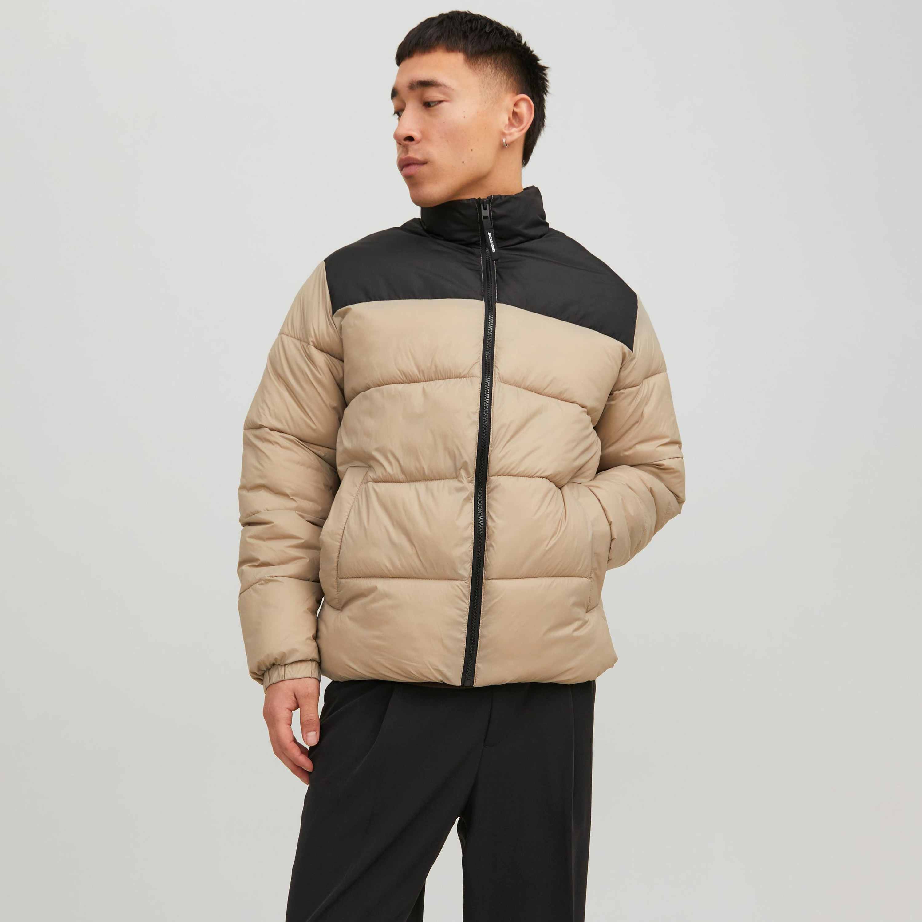 جاكيت جاك آند جونز مع منفوخ ذو مبطن-men-clothing-jacketsandblazers-jackets-image-1