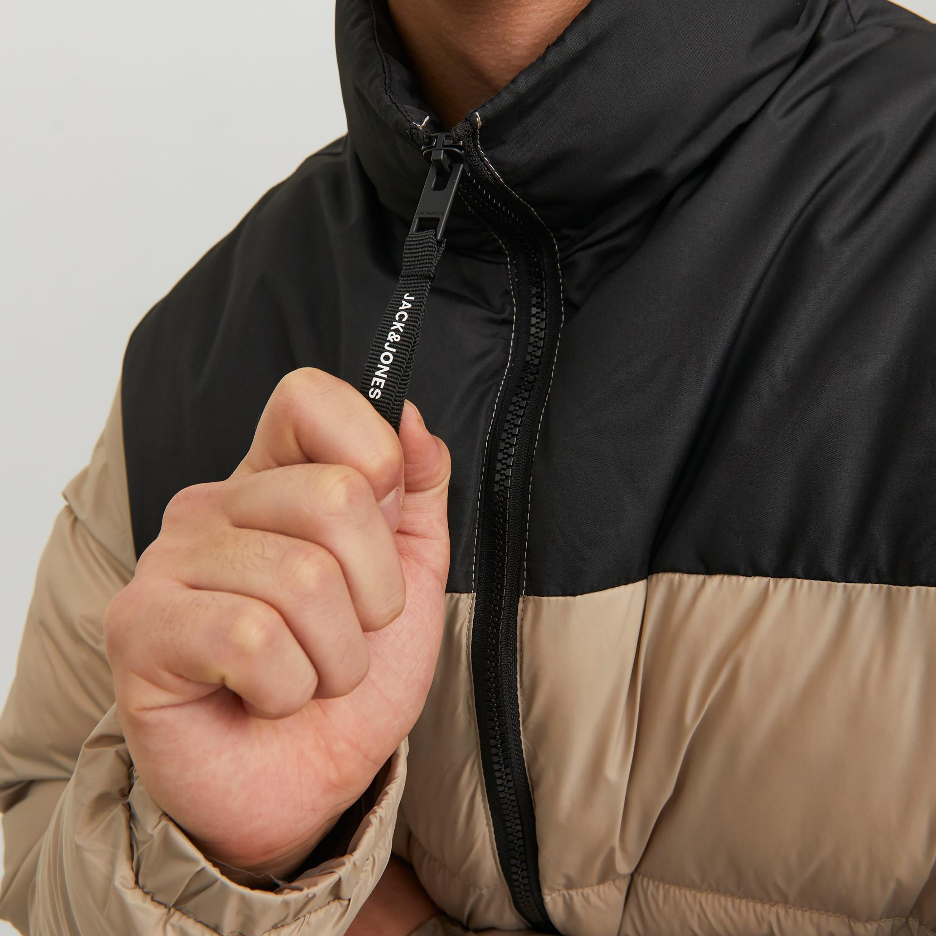 جاكيت جاك آند جونز مع منفوخ ذو مبطن-men-clothing-jacketsandblazers-jackets-image-3