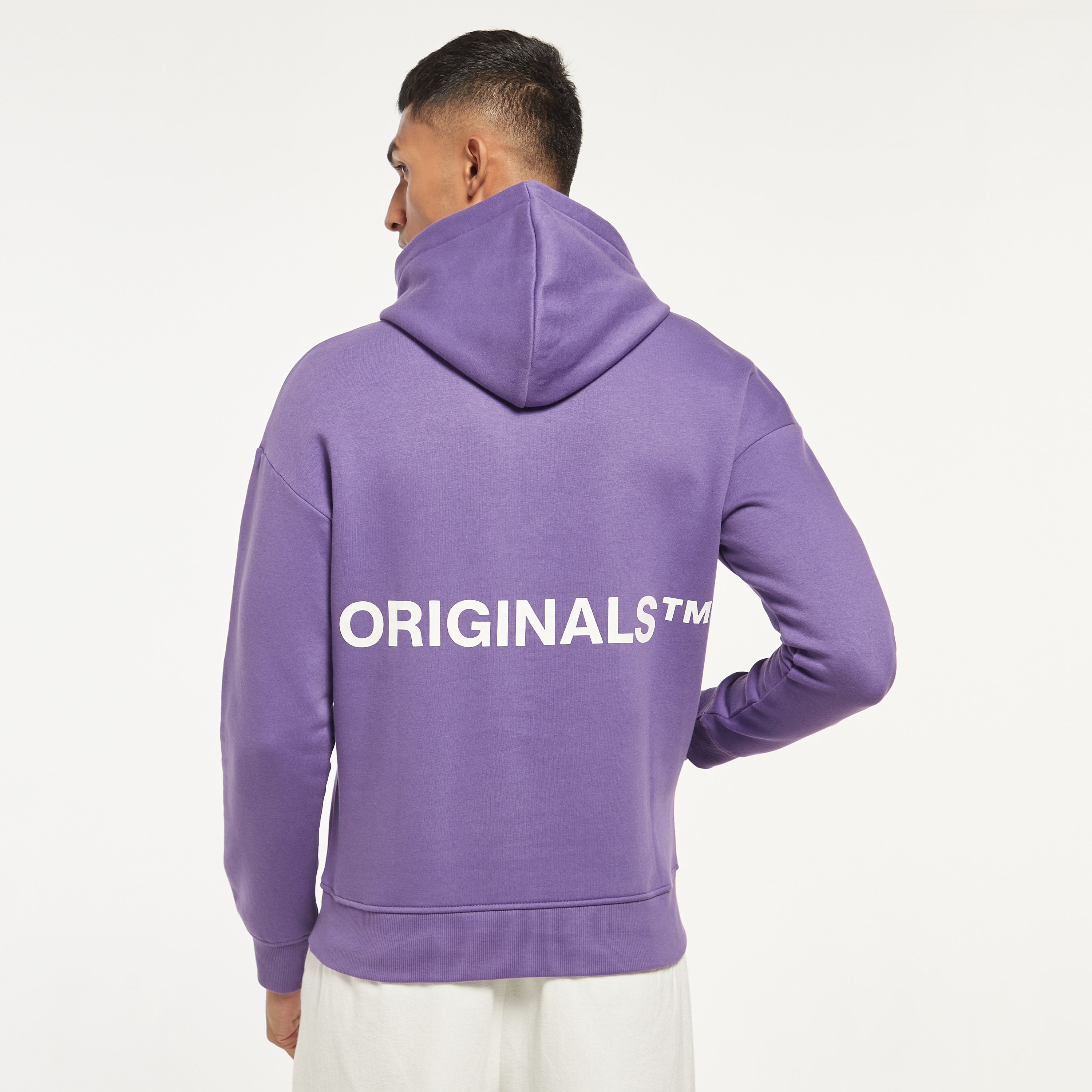 هودي من جاك آند جونز مطبوع بأكمام طويلة مع جيب كانغارو-men-winterwear-hoodiesandsweatshirts-image-11