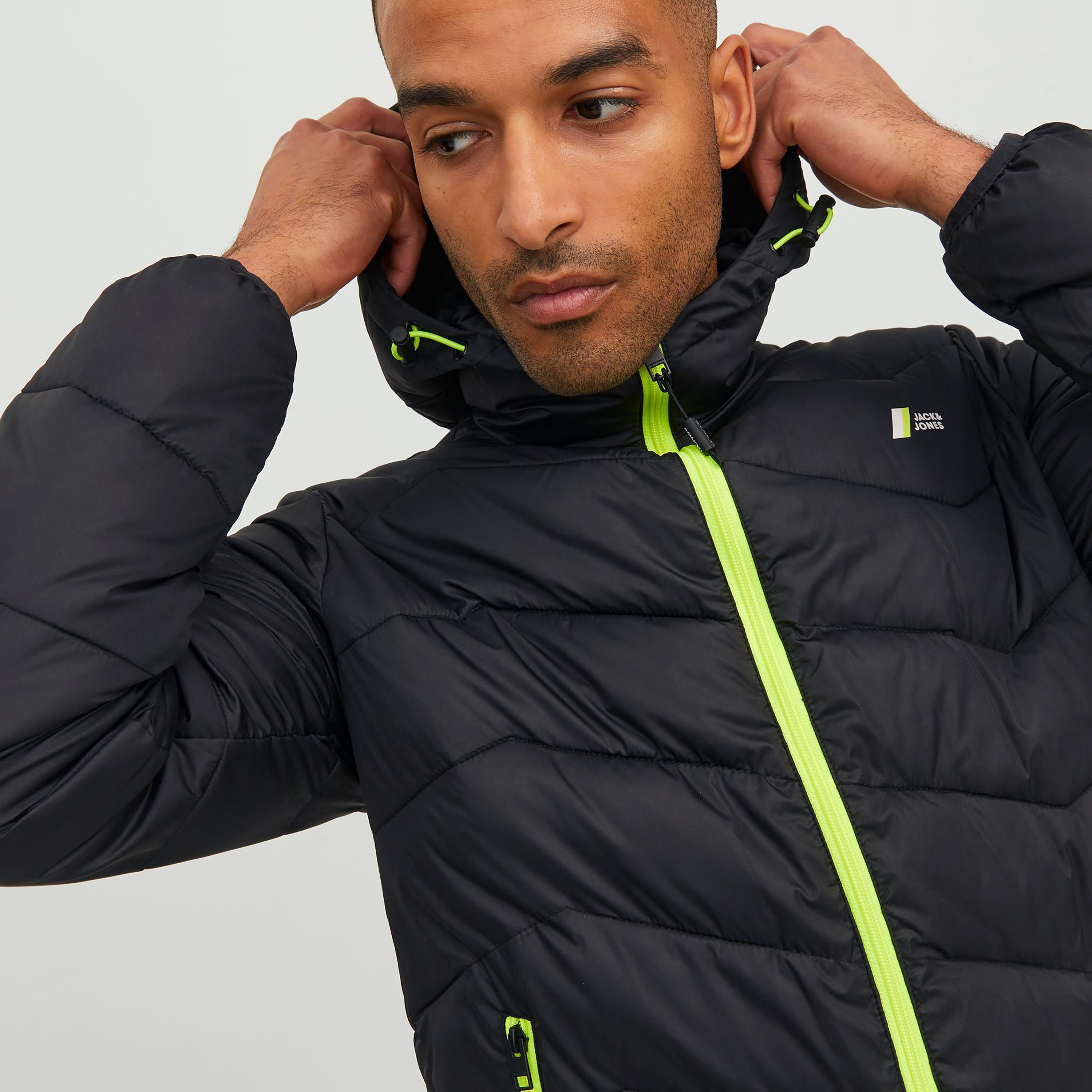 Jack & Jones Quilted Hooded Puffer Jacket-men-clothing-jacketsandblazers-jackets-image-3