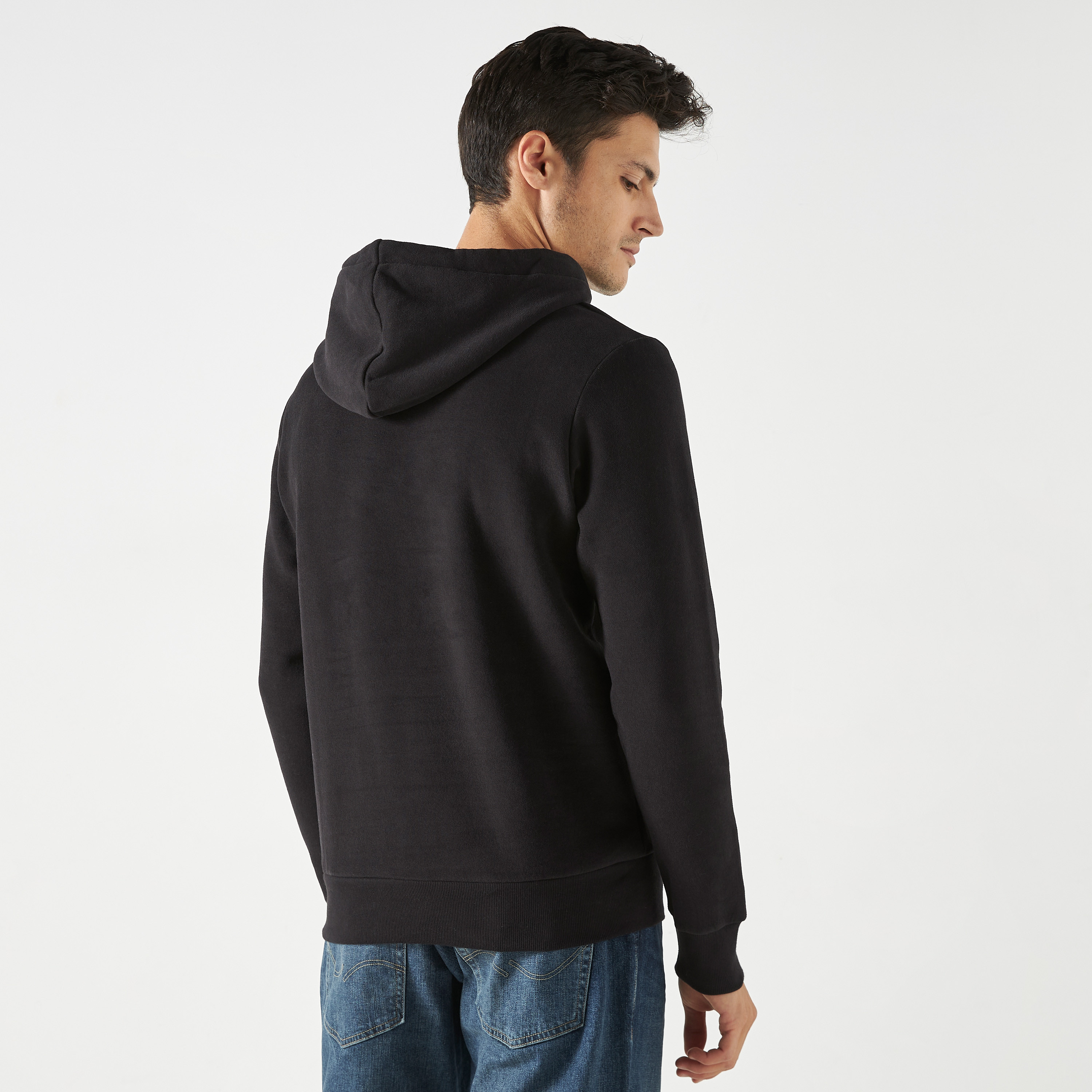 هودي من جاك آند جونز سادة بأكمام طويلة وجيب كانغارو-men-winterwear-hoodiesandsweatshirts-image-3