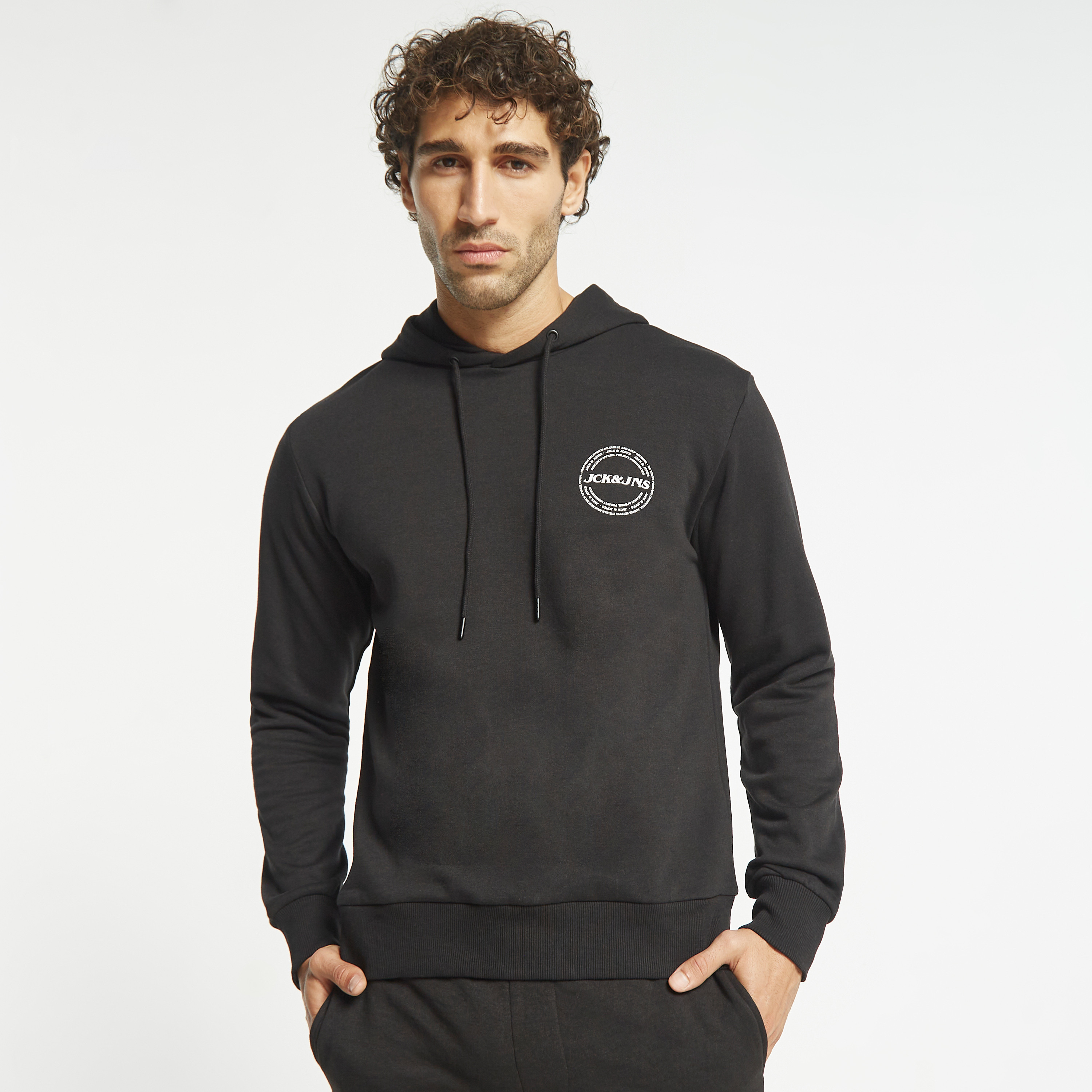  هودي جاك آند جونز مع شعار بأكمام طويلة-men-winterwear-hoodiesandsweatshirts-image-1