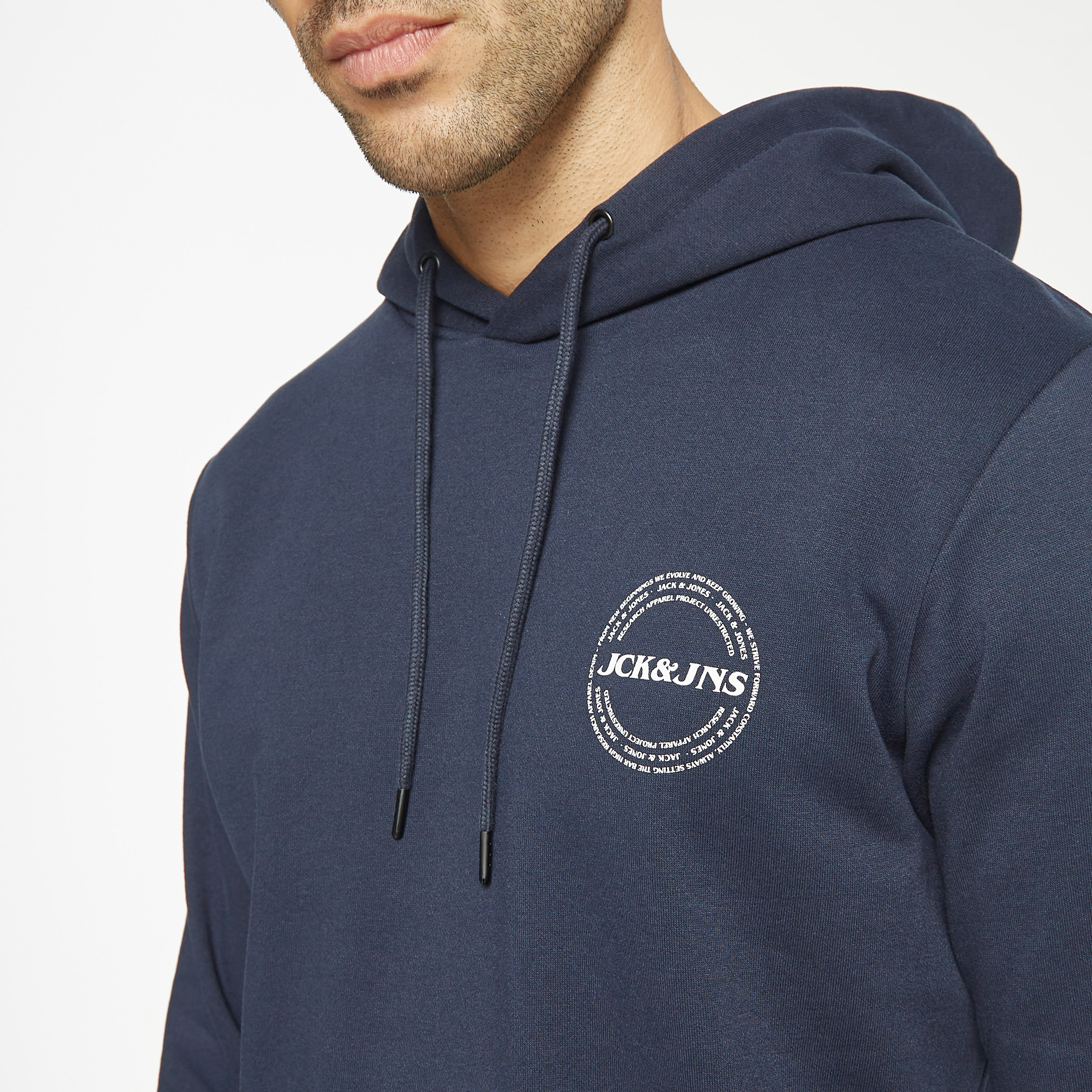  هودي جاك آند جونز مع شعار بأكمام طويلة-men-winterwear-hoodiesandsweatshirts-image-8
