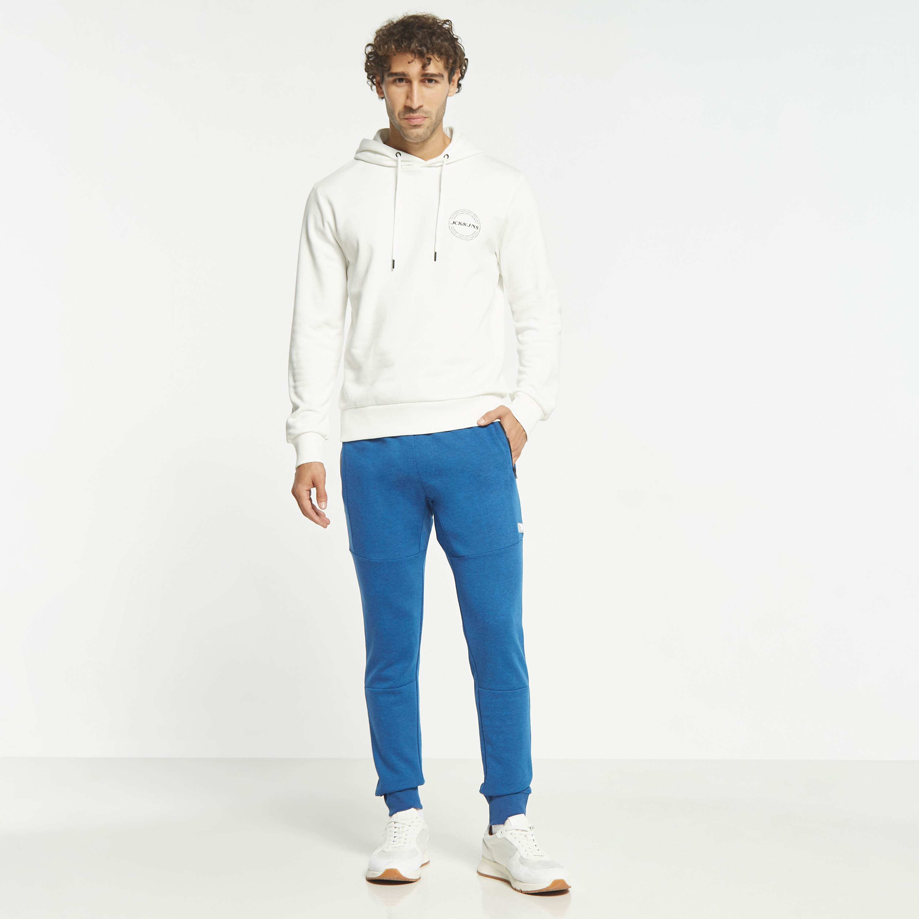  هودي جاك آند جونز مع شعار بأكمام طويلة-men-winterwear-hoodiesandsweatshirts-image-14