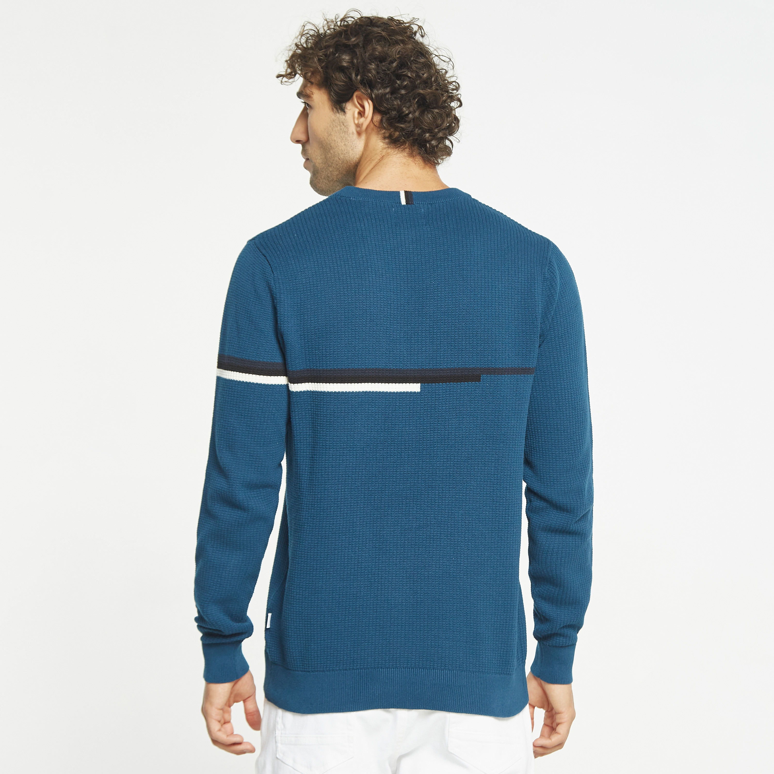  بلوفر مزخرف من جاك آند جونز بأكمام طويلة وياقة مستديرة-men-clothing-sweatersandpullovers-image-11