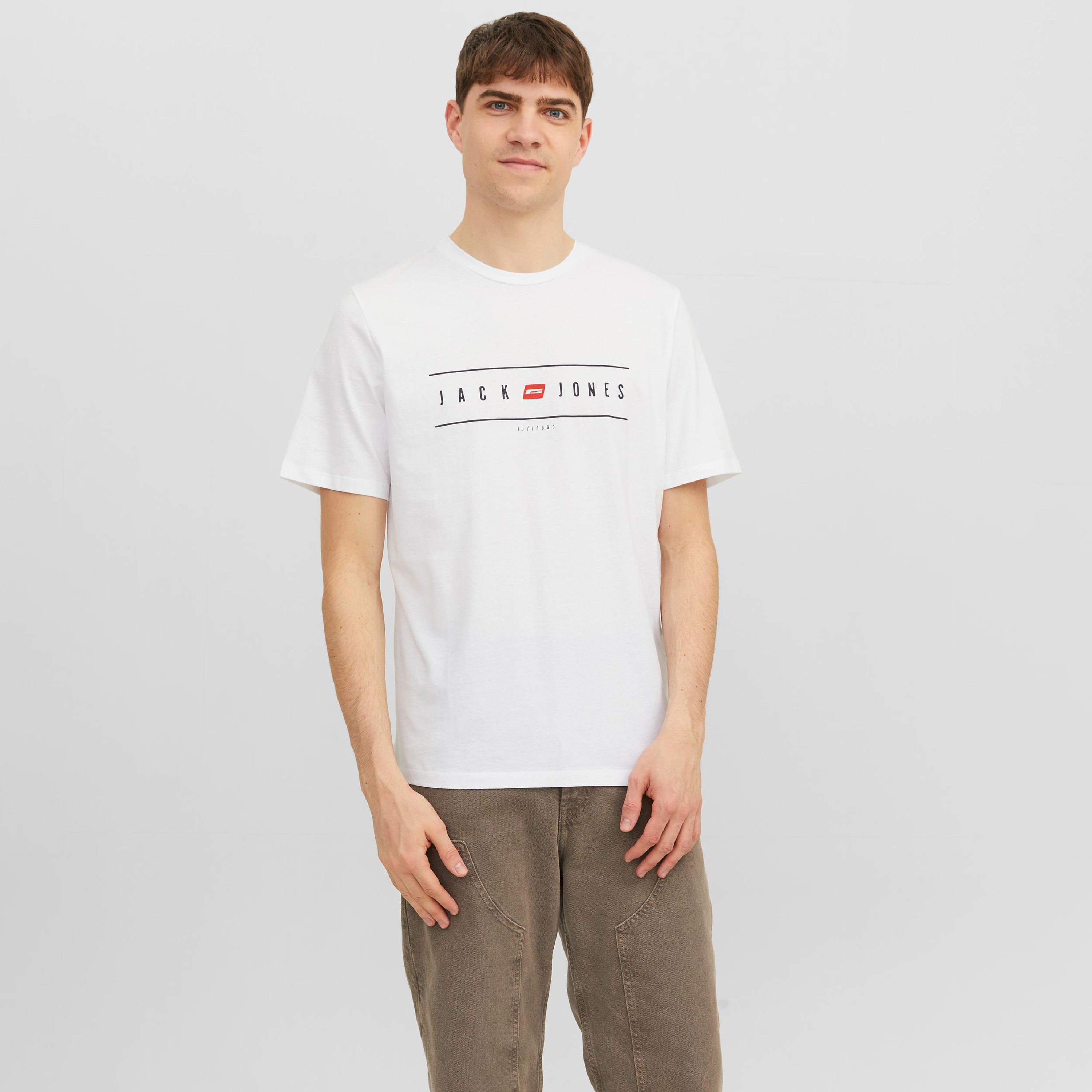 تي شيرت من جاك آند جونز بأكمام قصيرة و ياقة دائرية -men-clothing-tshirtsandpolos-tshirts-image-13